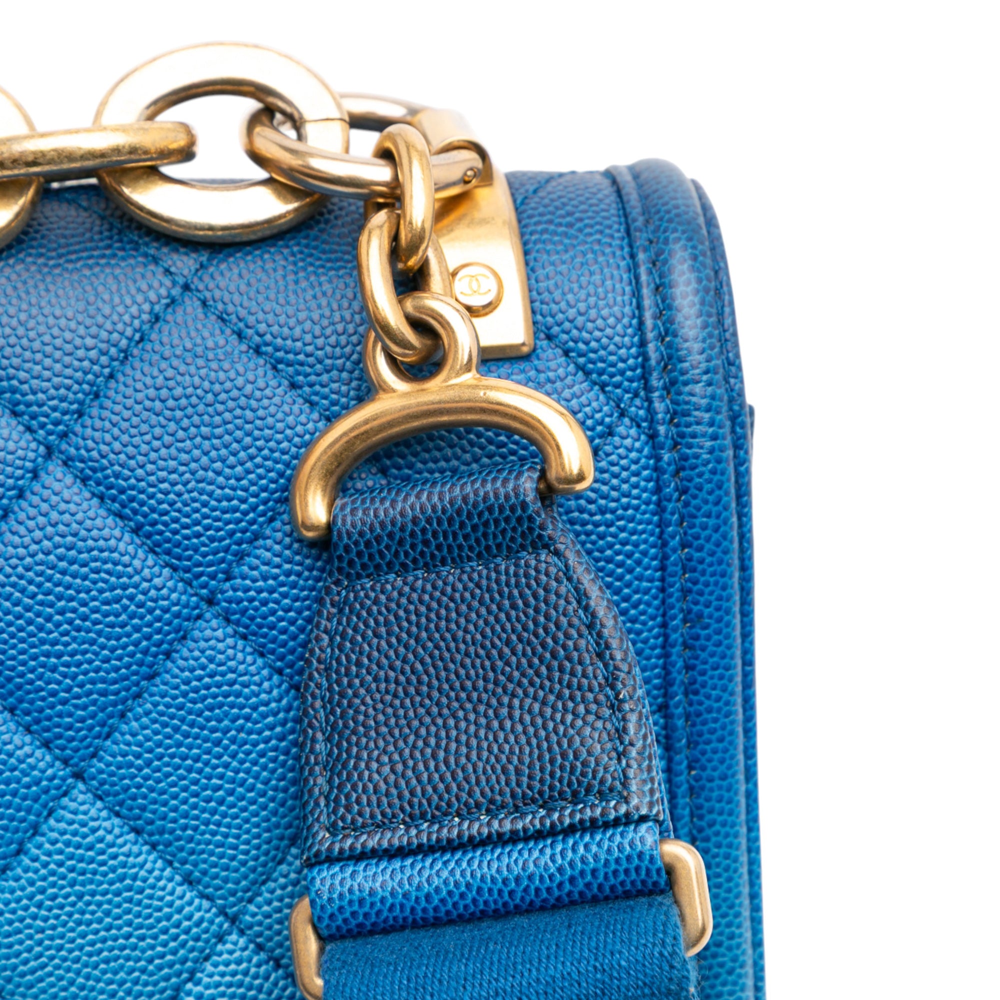 Medium Quilted Caviar Sunset On The Sea Flap