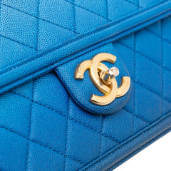 Medium Quilted Caviar Sunset On The Sea Flap