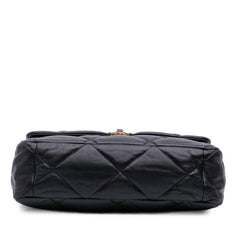 Maxi Lambskin 19 Flap