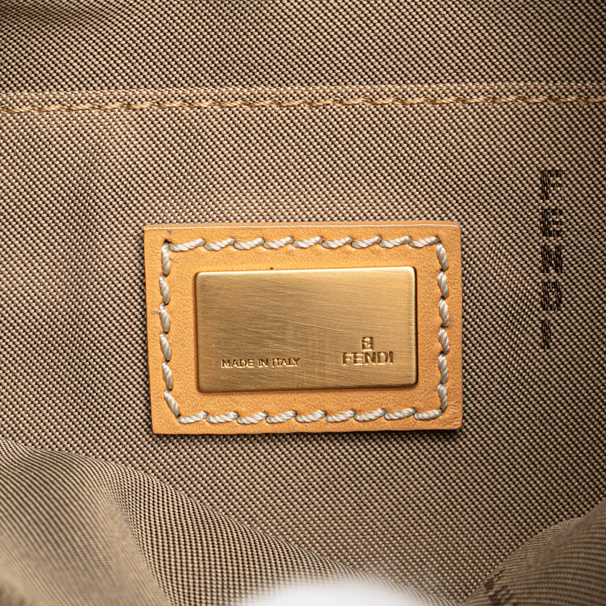 Zucchino Canvas Oyster Shoulder Bag
