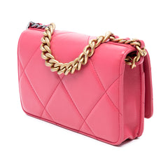 Quilted Lambskin 19 Wallet on Chain