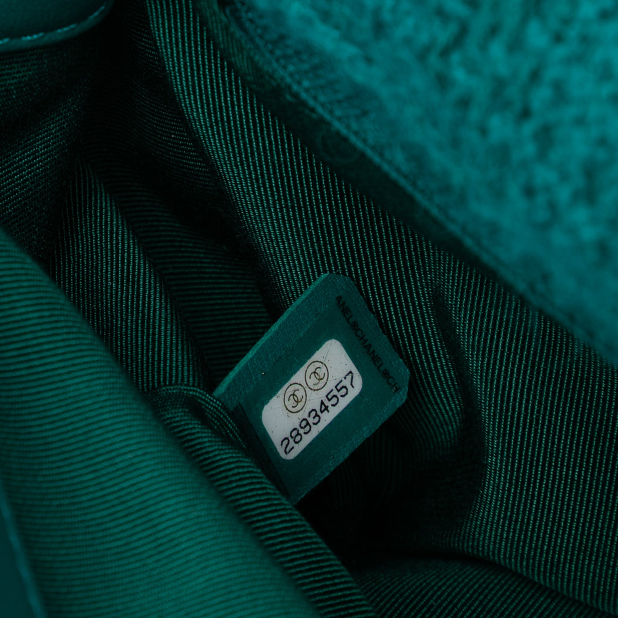 Small Wool Tweed Giant Logo Flap