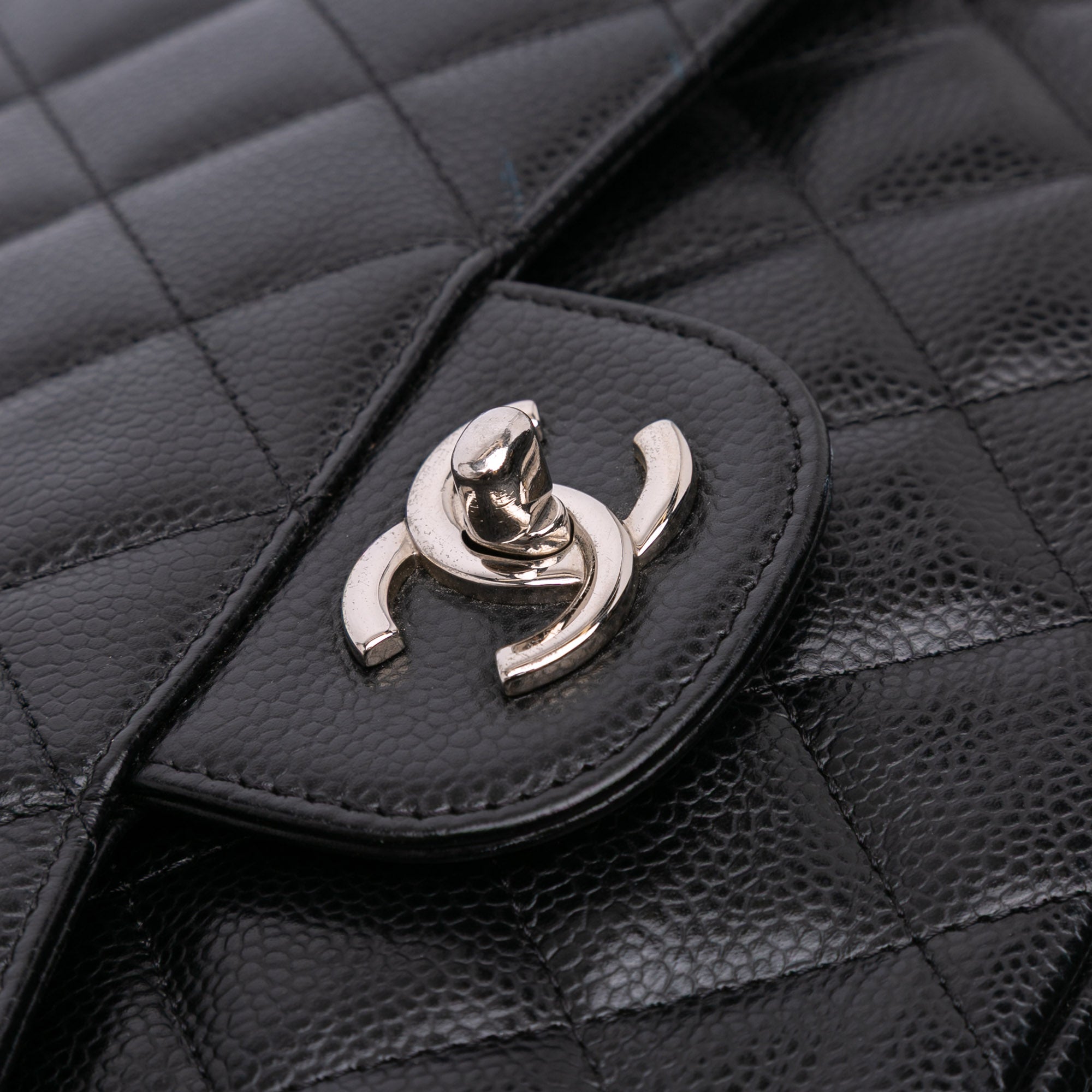 Jumbo Classic Caviar Double Flap