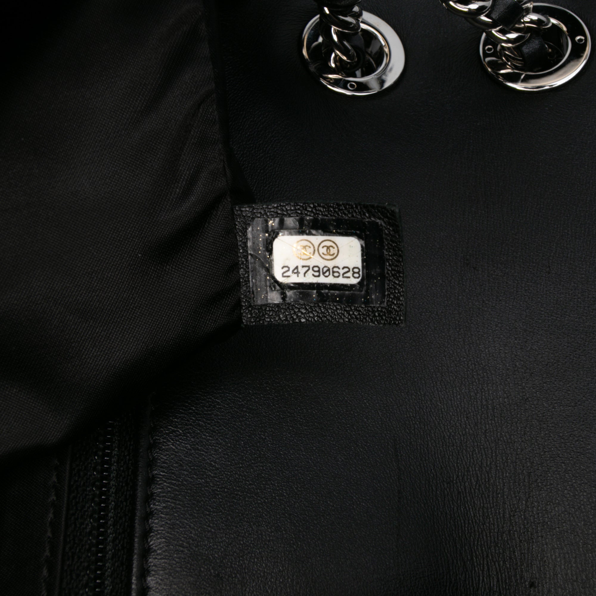 Medium Quilted Metallic Knit Pluto Glitter Flap