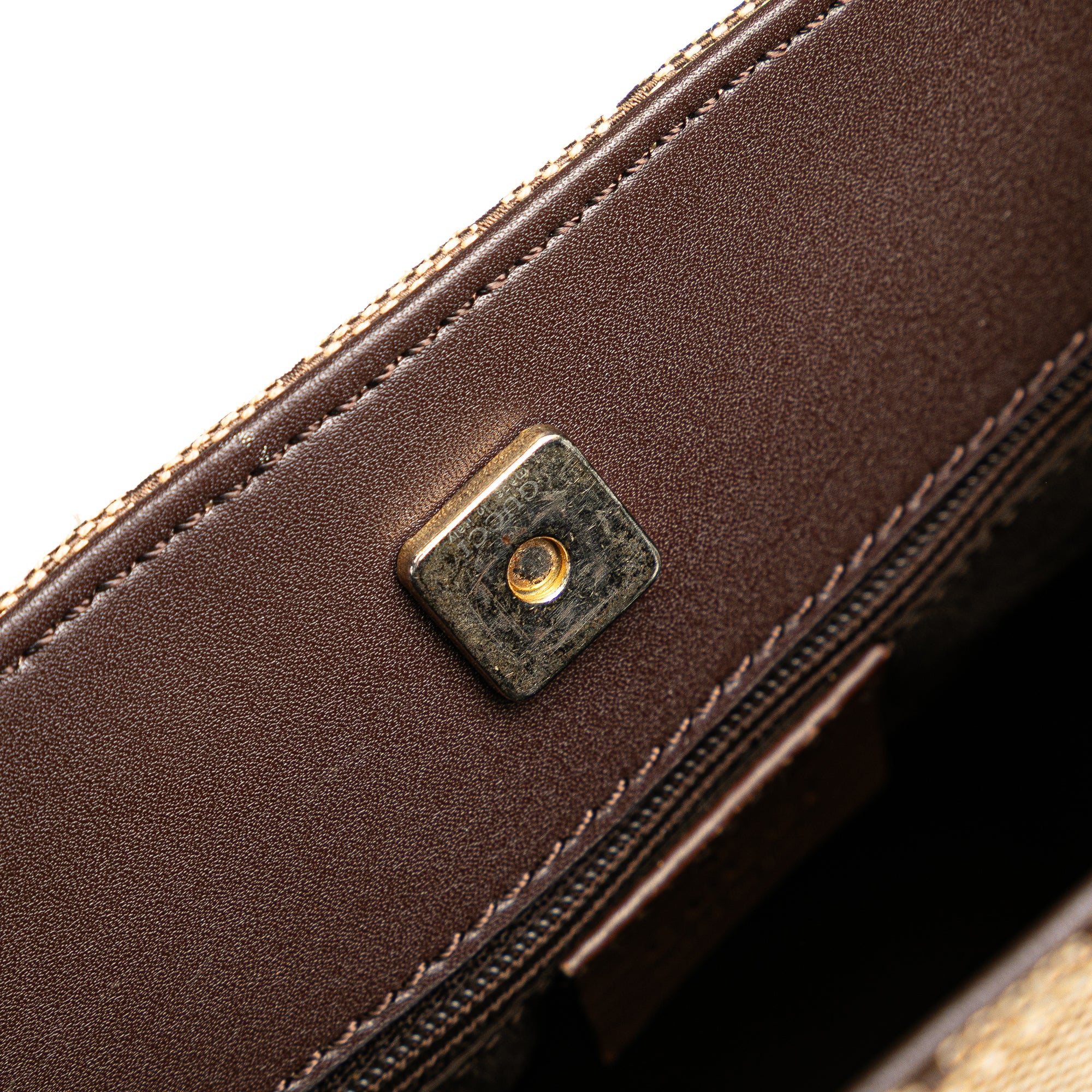 GG Canvas Shoulder Bag