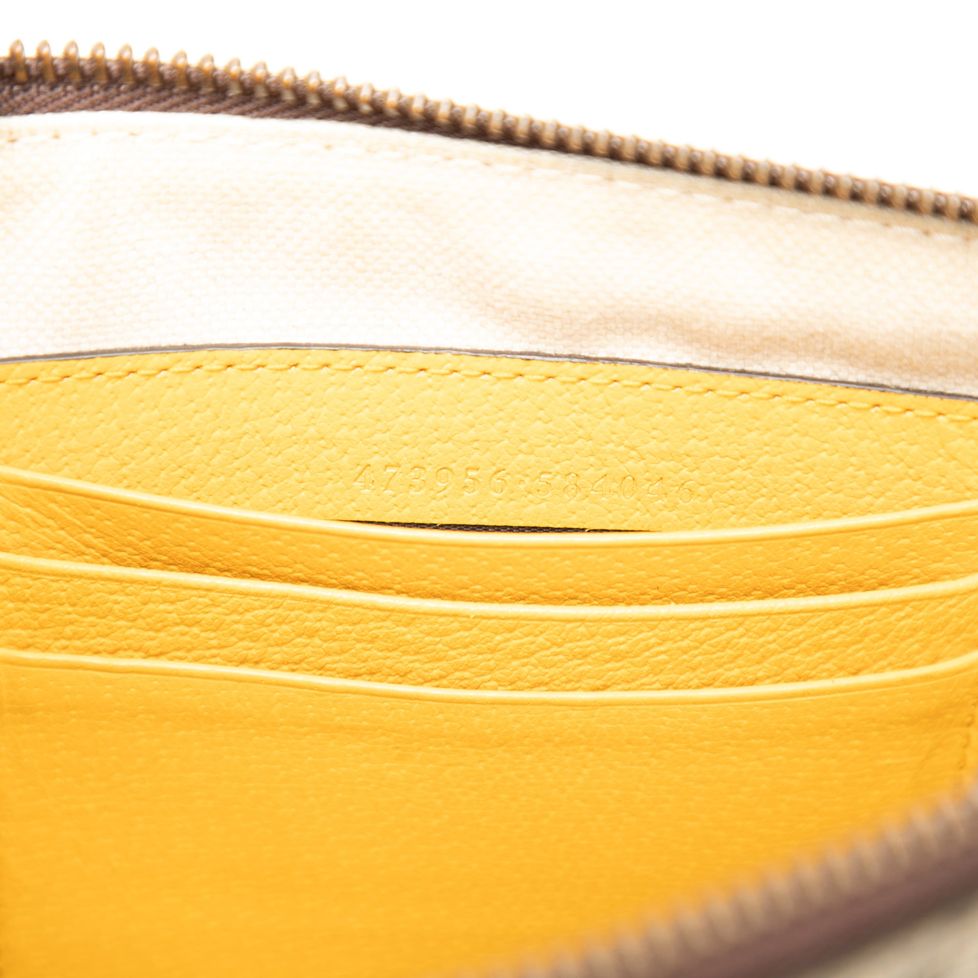 GG Supreme Neo Vintage Clutch