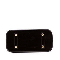 Monogram Vernis Alma PM
