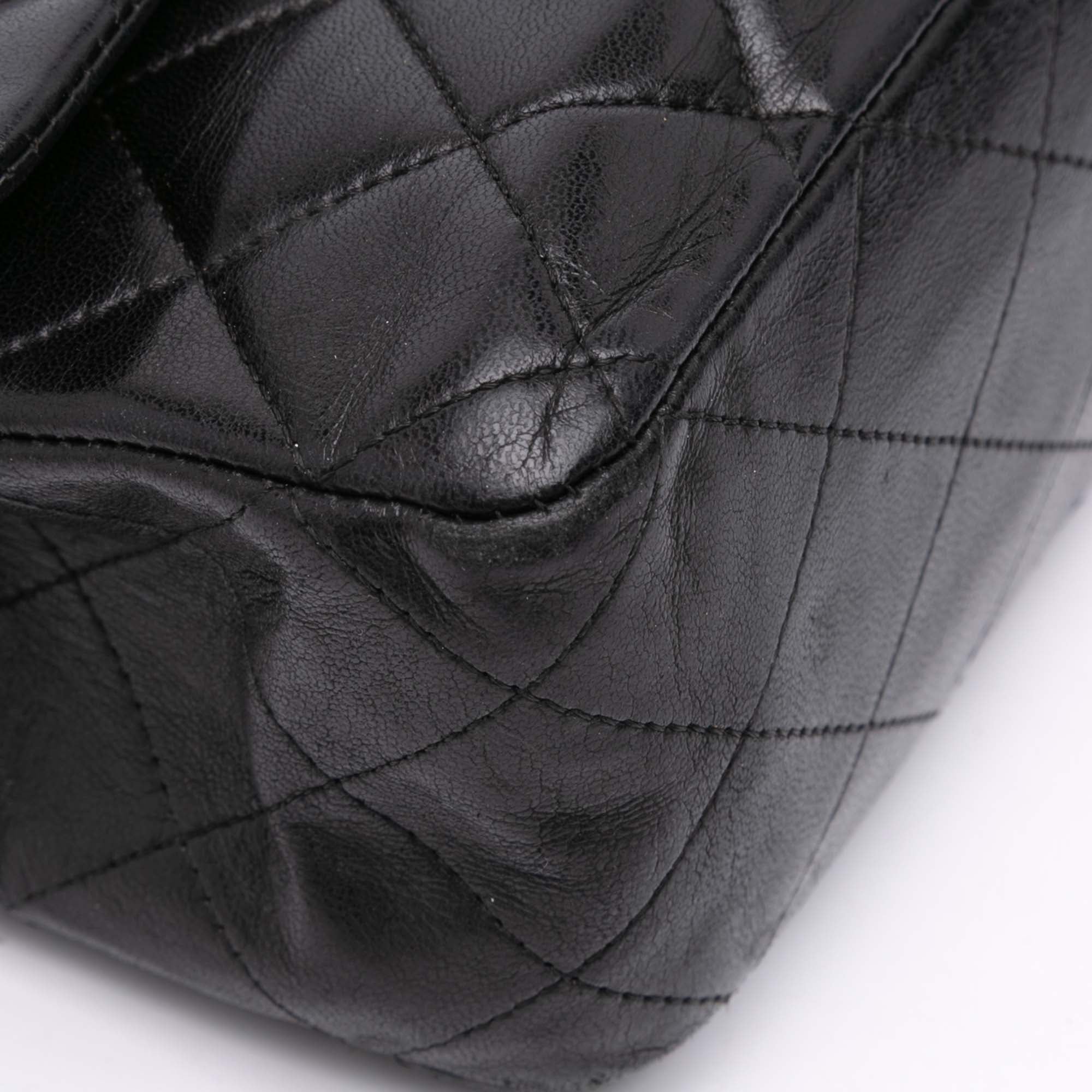 Medium Classic Lambskin Double Flap