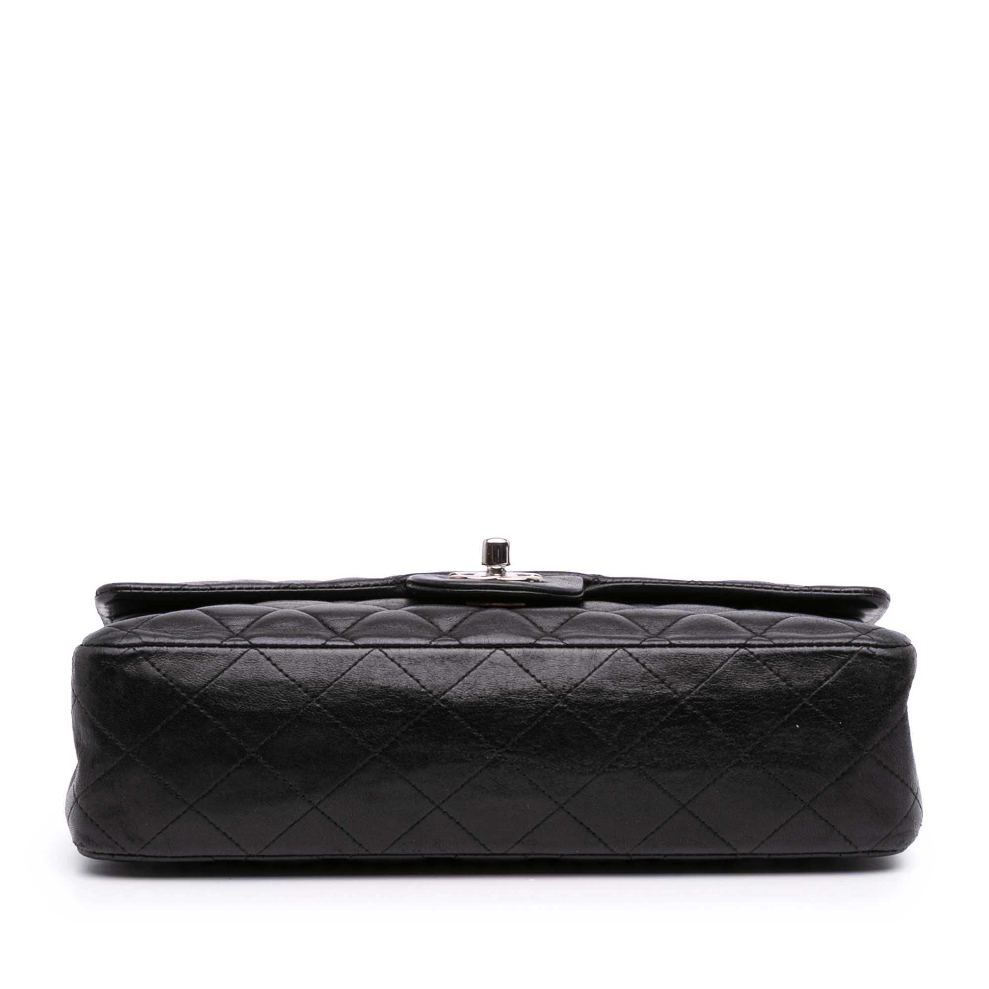 Medium Classic Lambskin Double Flap