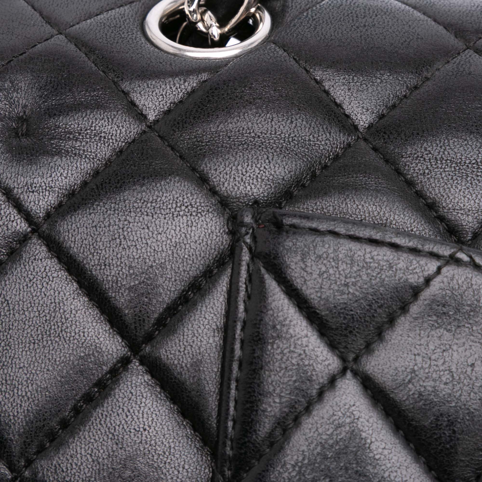 Medium Classic Lambskin Double Flap
