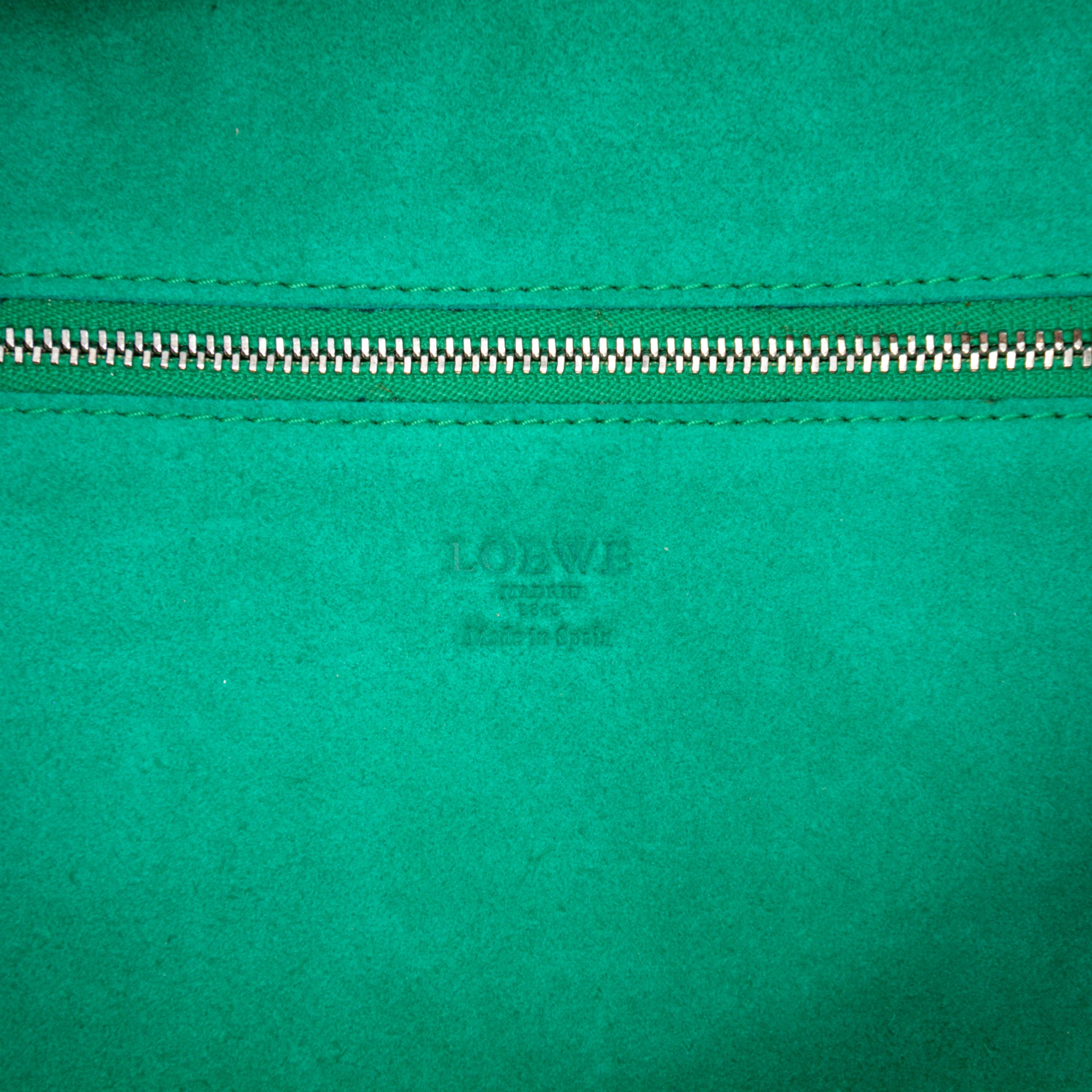 Leather Amazona 36