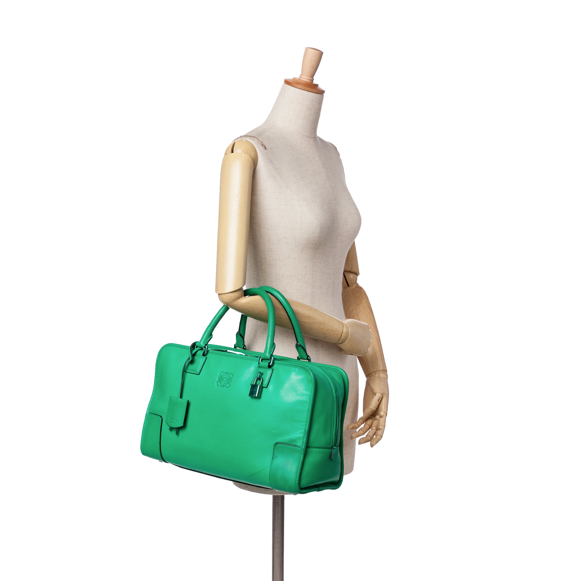 Leather Amazona 36