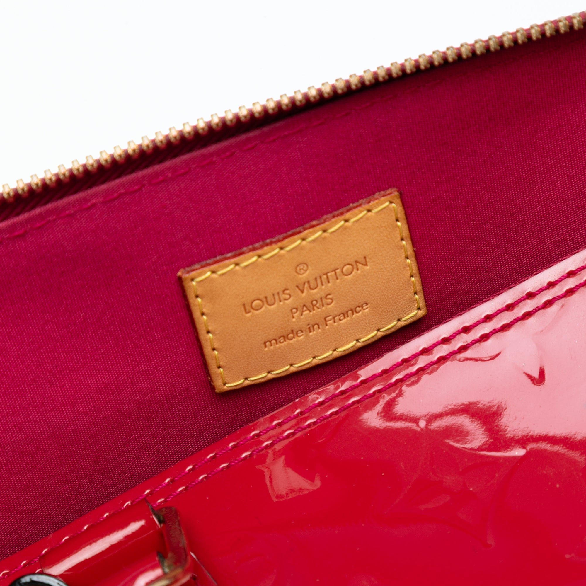 Monogram Vernis Alma PM