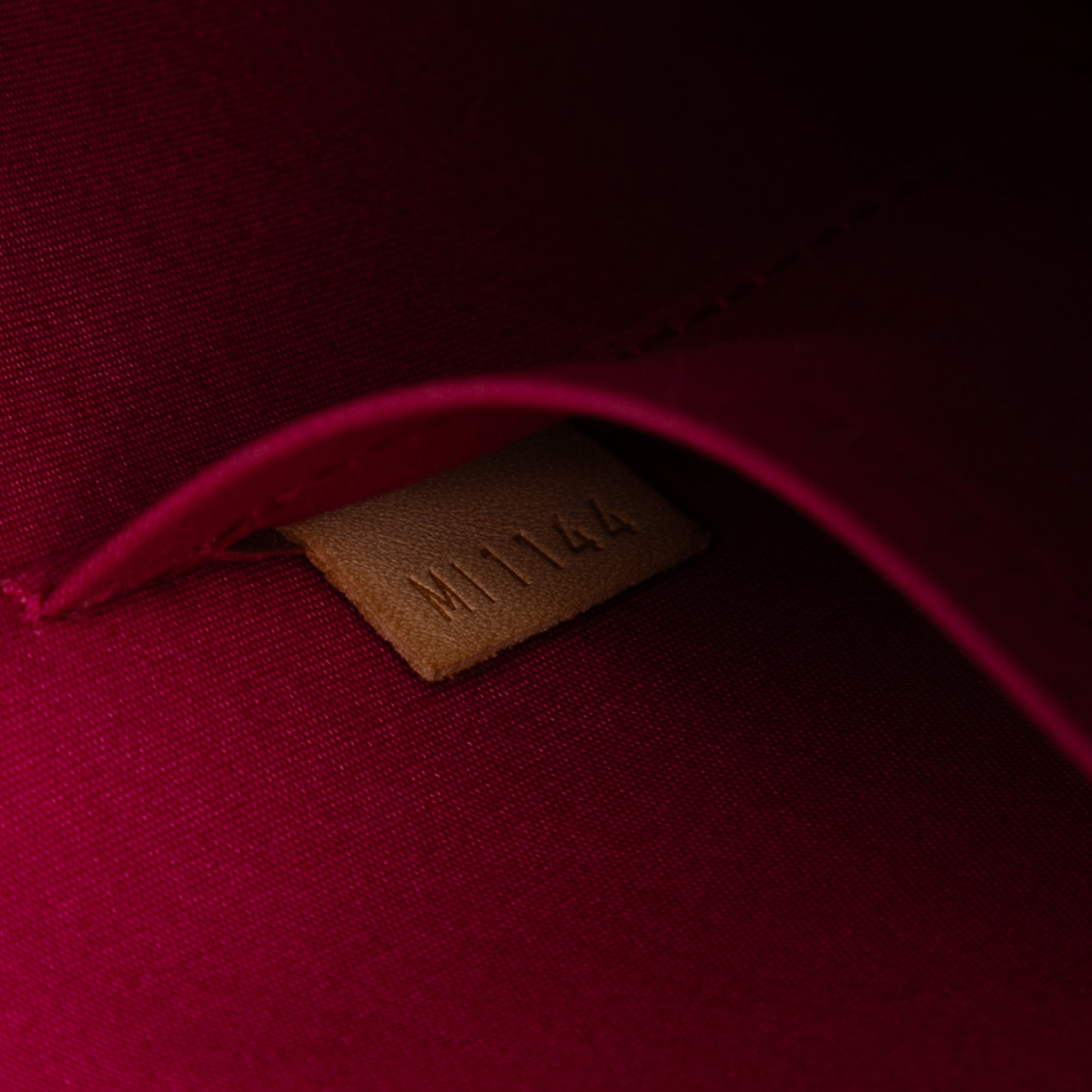 Monogram Vernis Alma PM