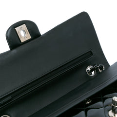 Medium Classic Patent Double Flap