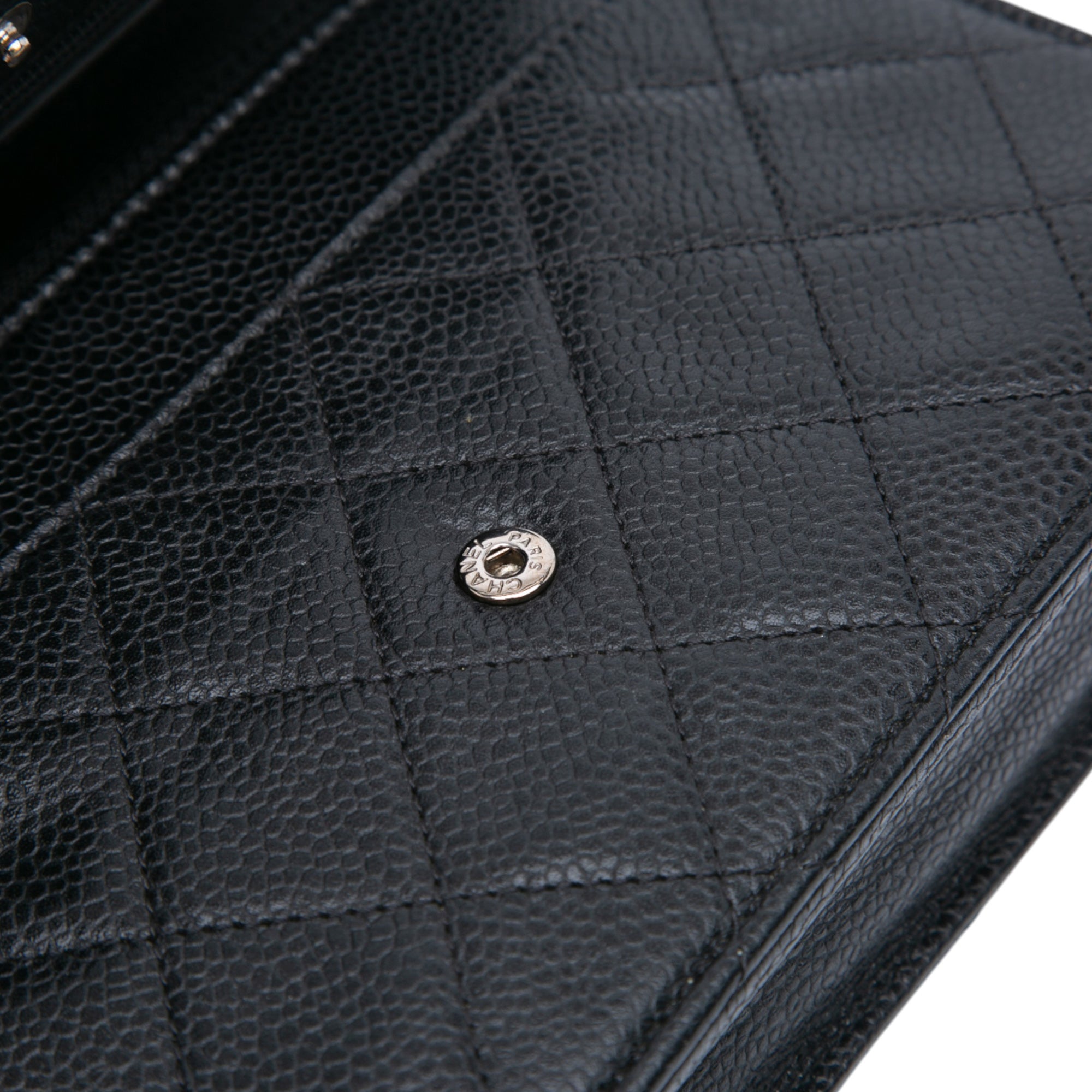 CC Quilted Caviar Wallet on Chain