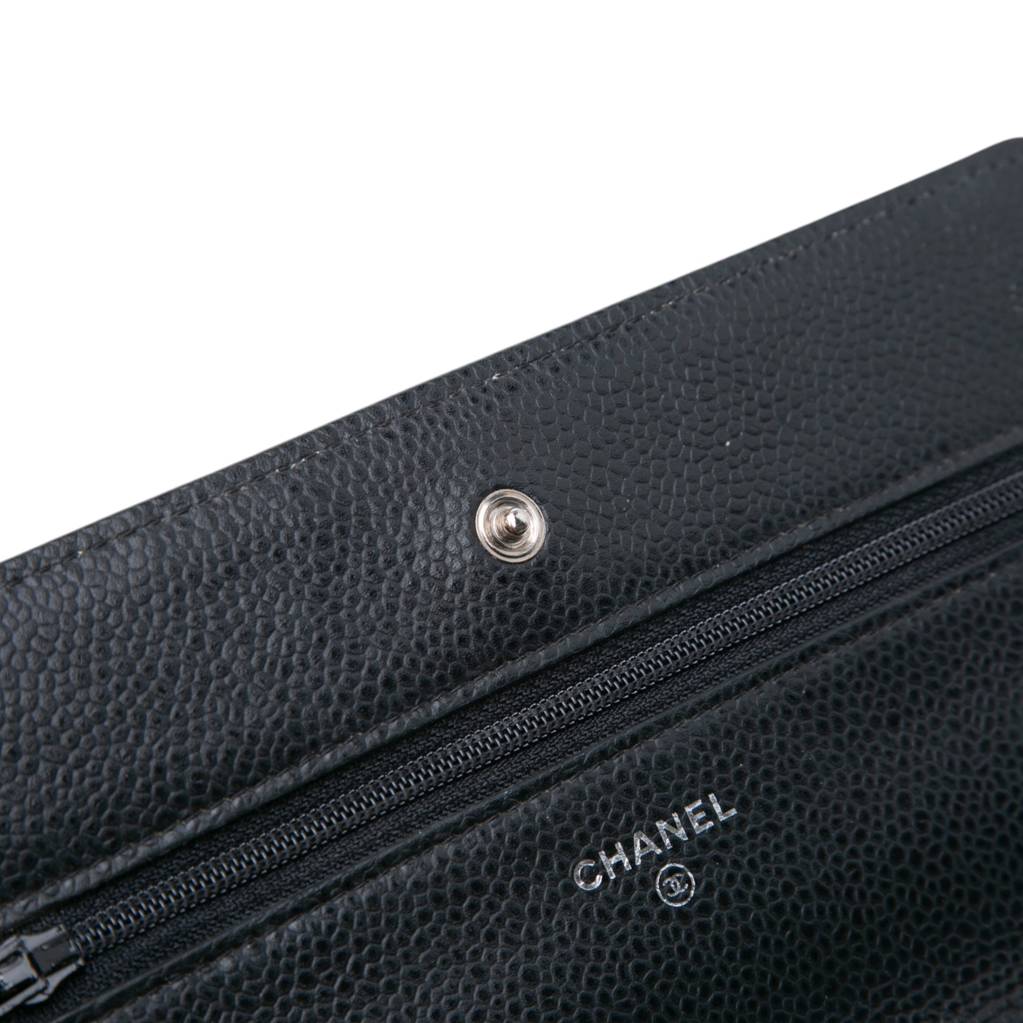 CC Quilted Caviar Wallet on Chain
