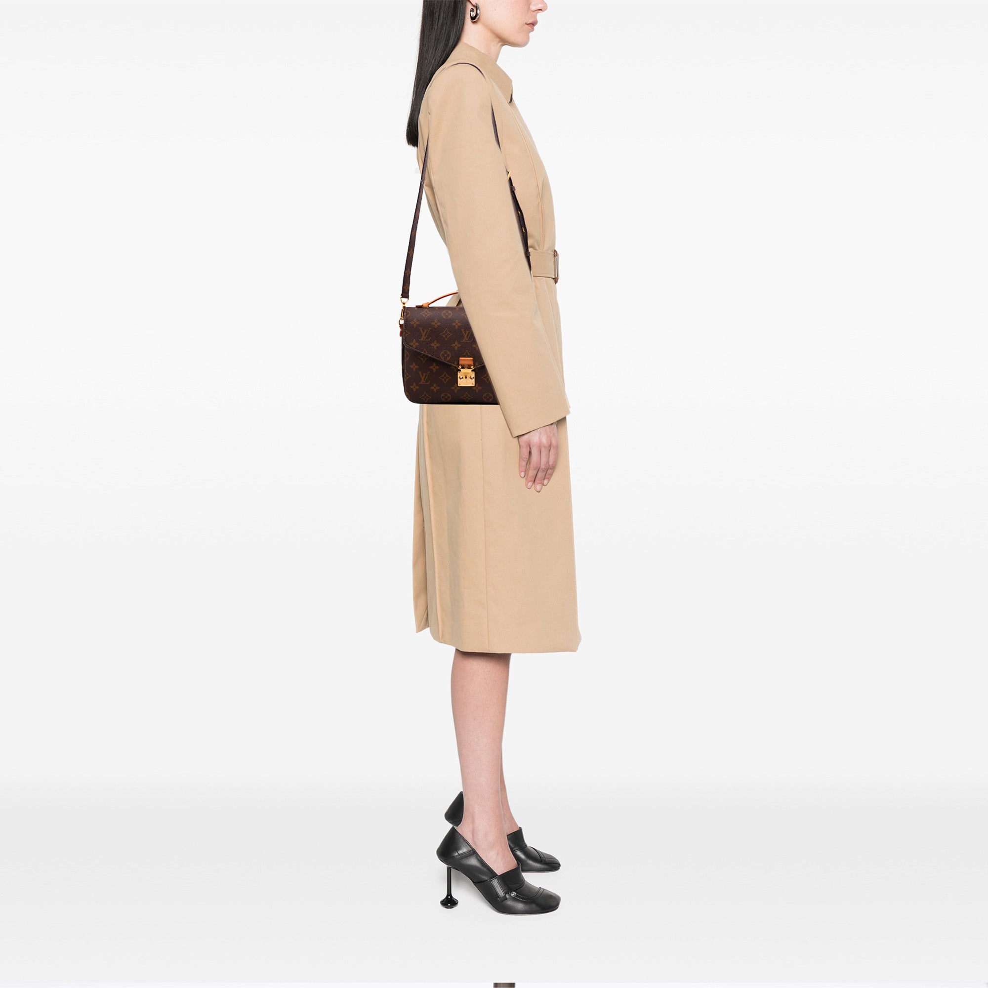 Monogram Pochette Metis