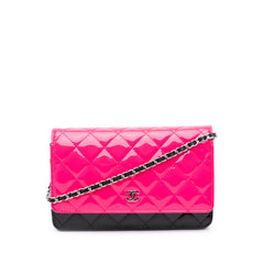 CC Quilted Patent Wallet on Chain