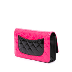 CC Quilted Patent Wallet on Chain