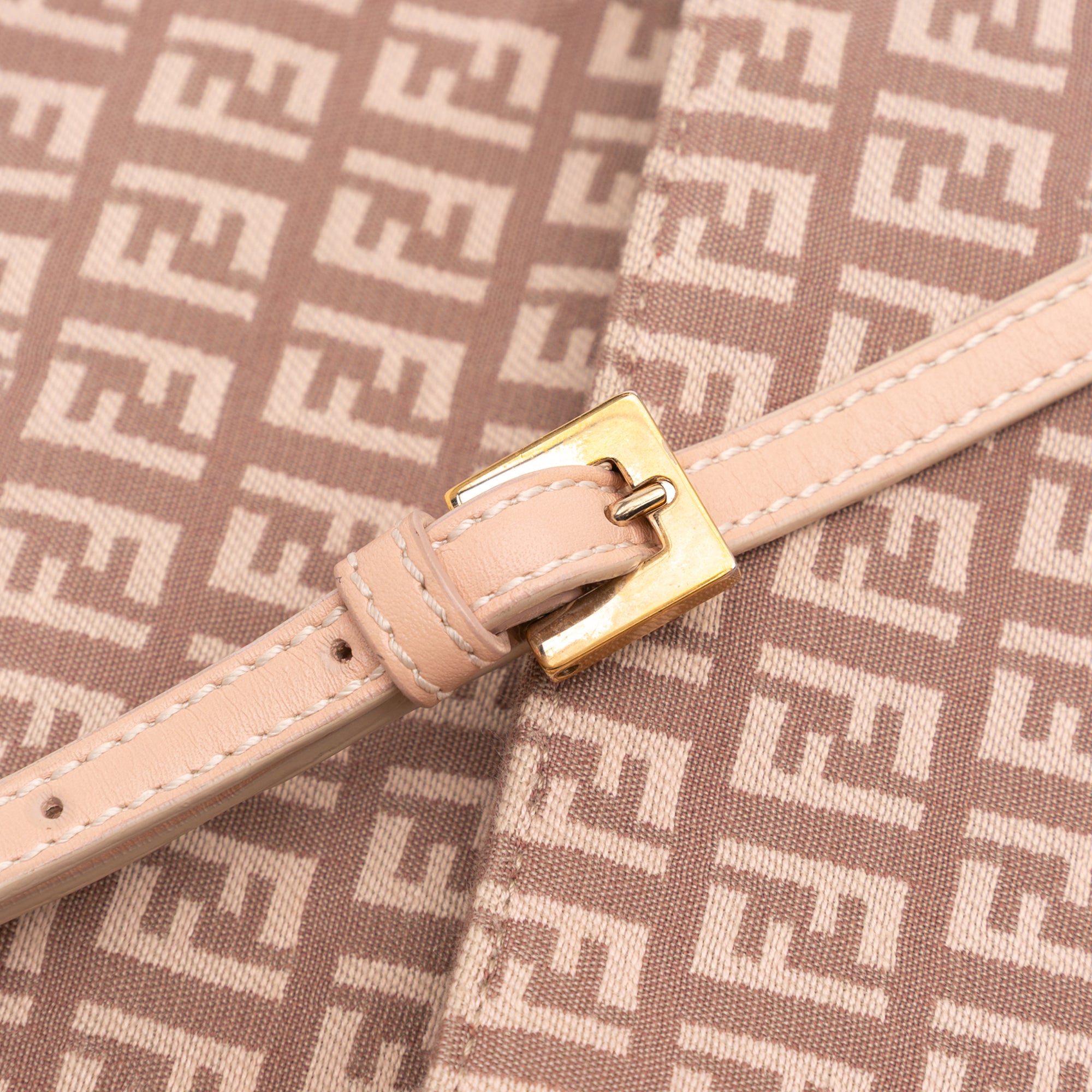 Zucchino Canvas Crossbody