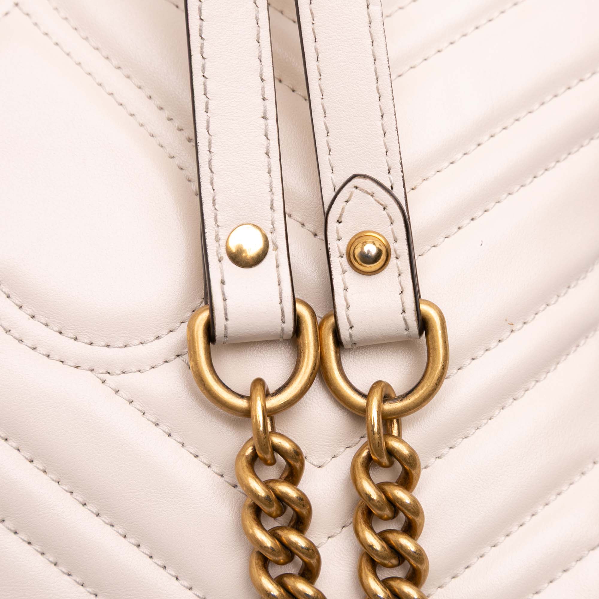 Small GG Marmont Matelasse Leather Top Handle Bag