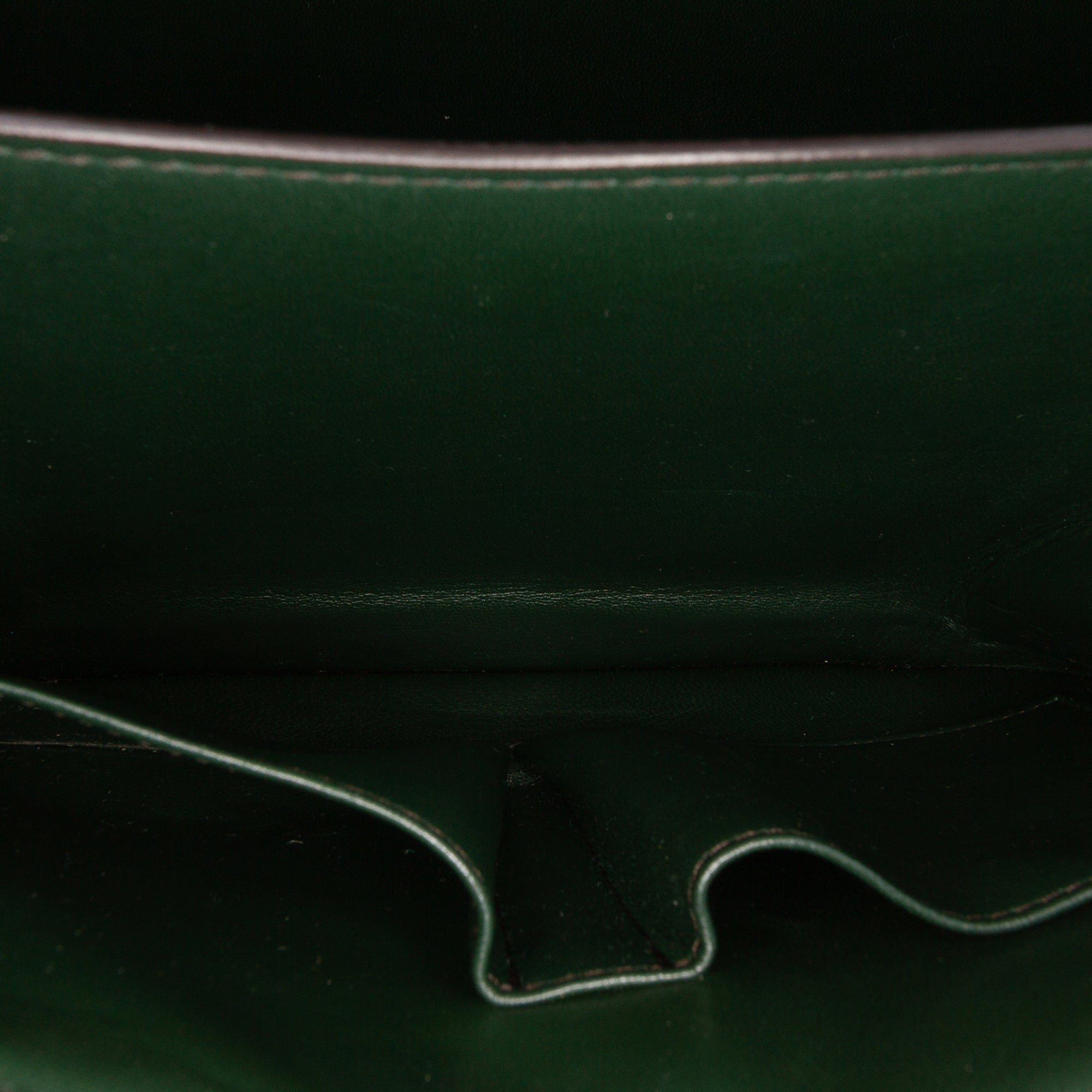 Medium Calfskin Classic Box