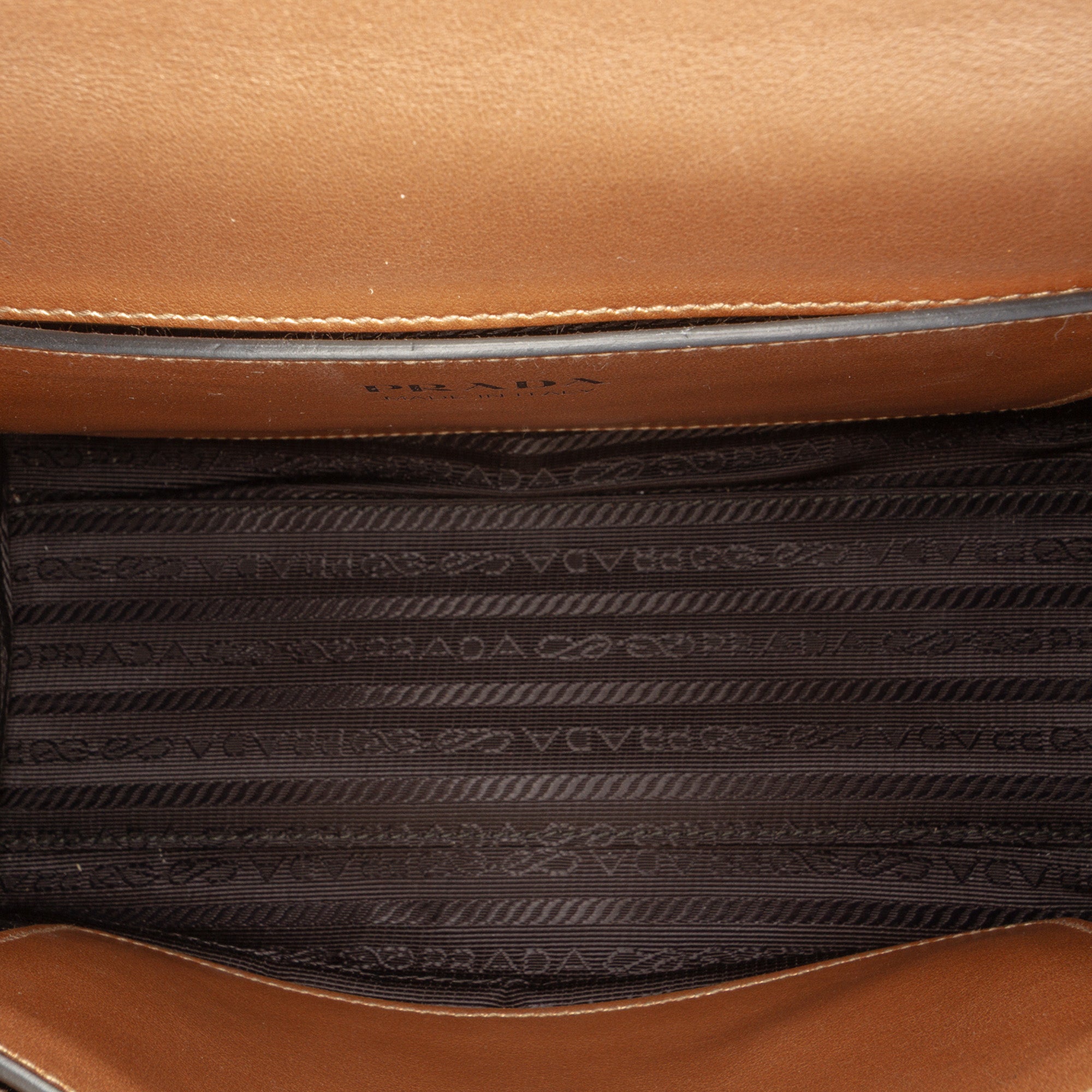 Metallic Saffiano Cuir Leather Monochrome Envelope Flap