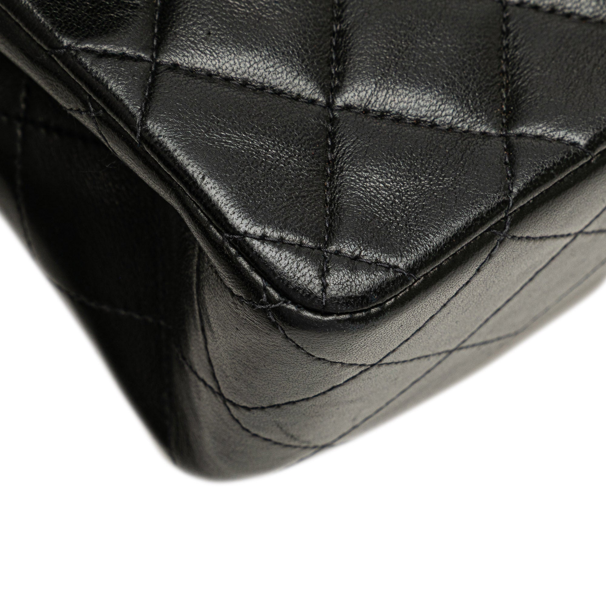 Medium Classic Lambskin Double Flap