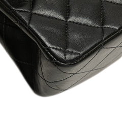 Medium Classic Lambskin Double Flap