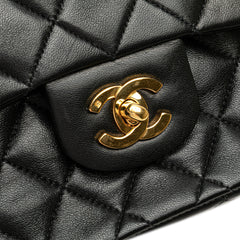 Medium Classic Lambskin Double Flap