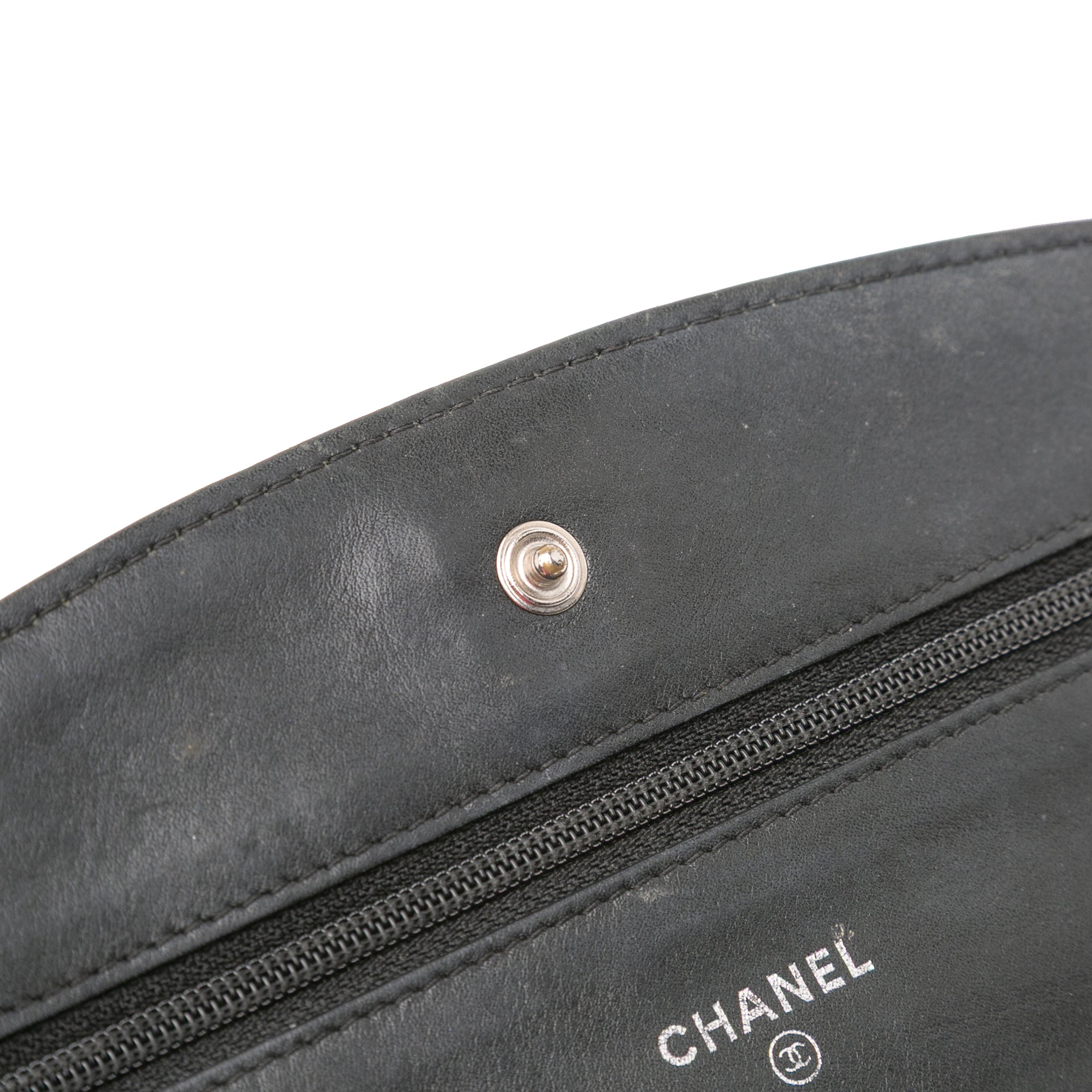 Quilted Patent Brilliant Wallet On Chain