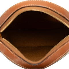 Triomphe Round Purse on Strap_4