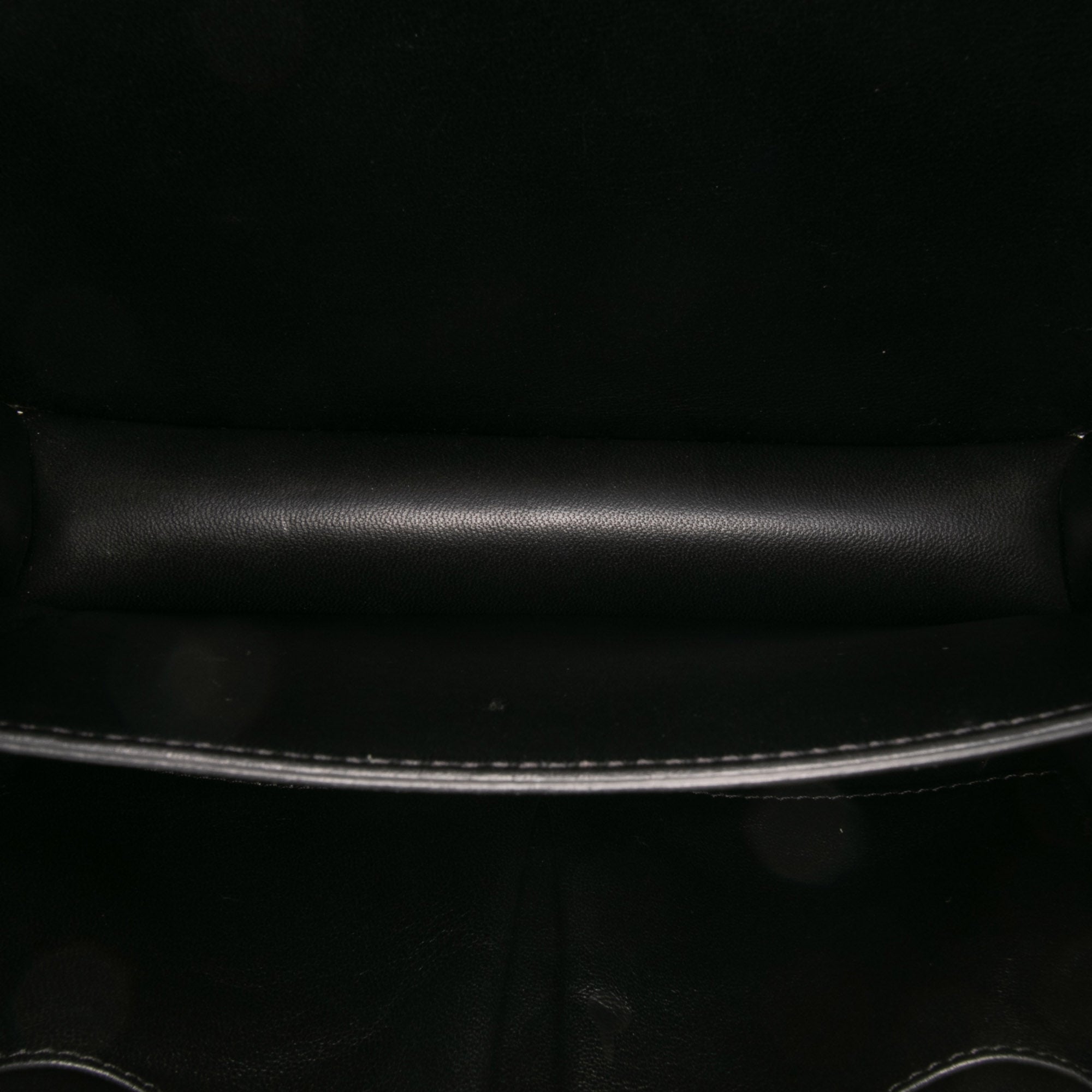 Medium Calfskin Classic Box