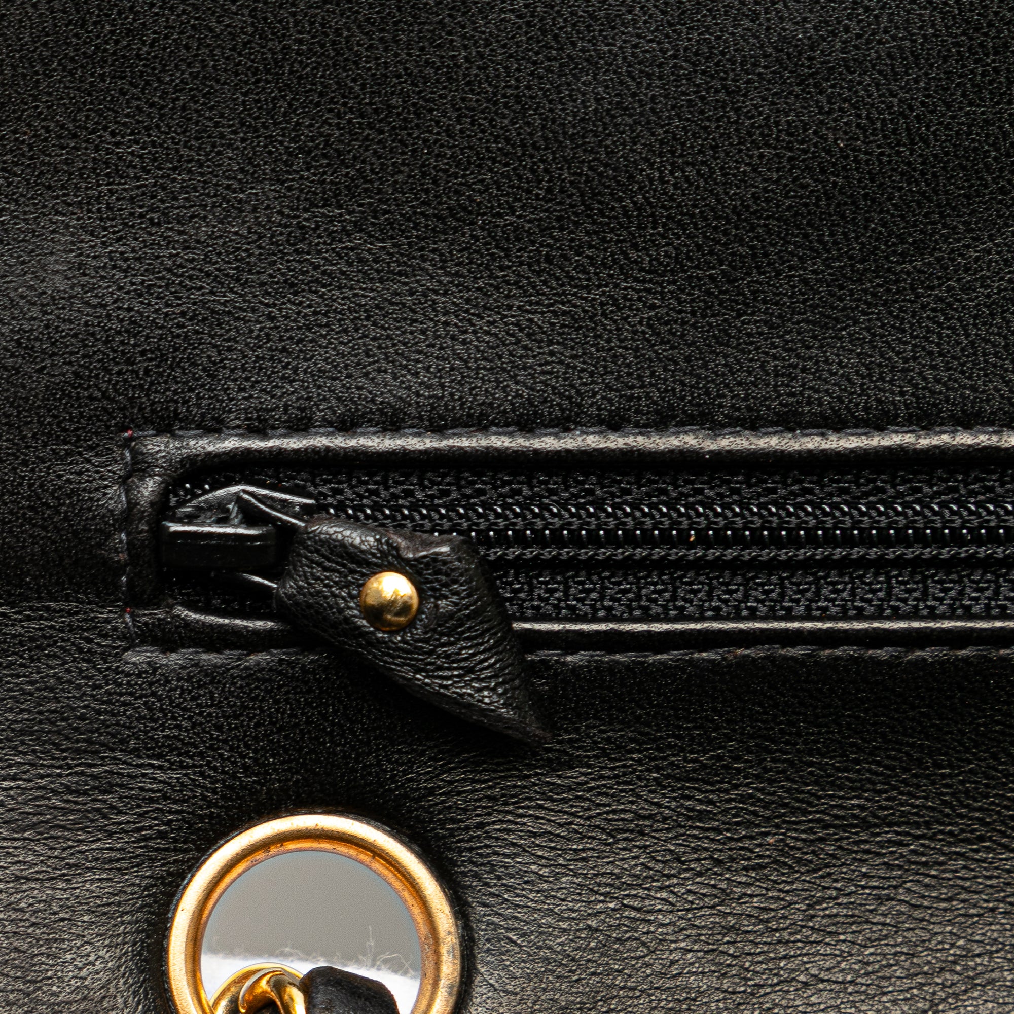 Medium Classic Lambskin Double Flap