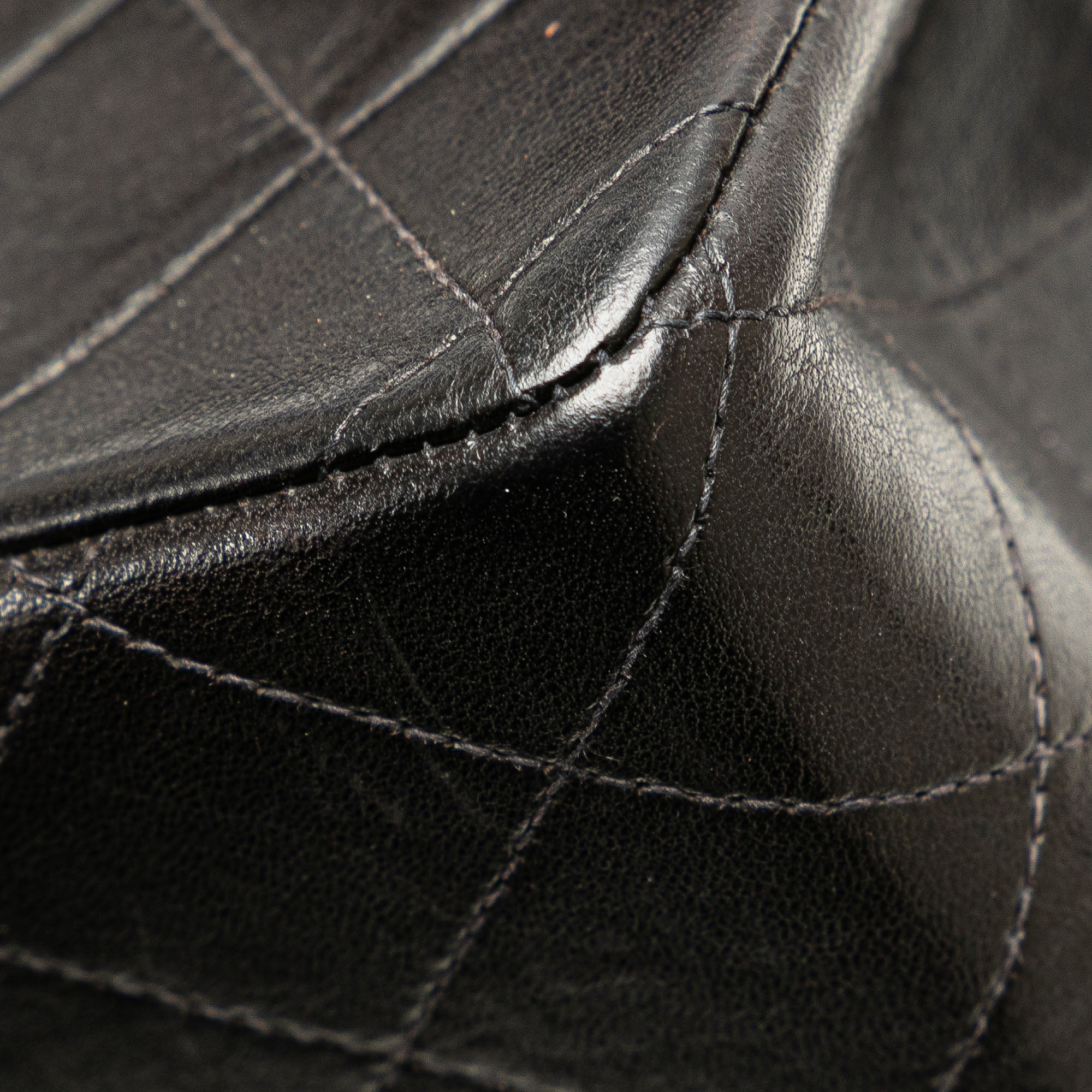 Medium Classic Lambskin Double Flap