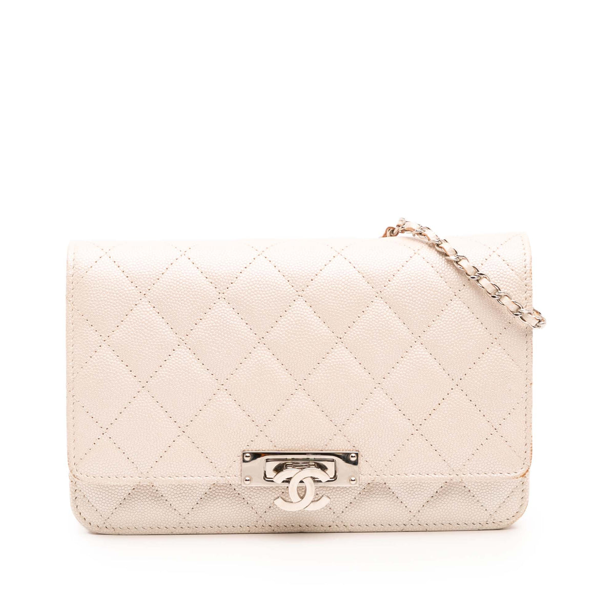Quilted Caviar Golden Class Wallet On Chain