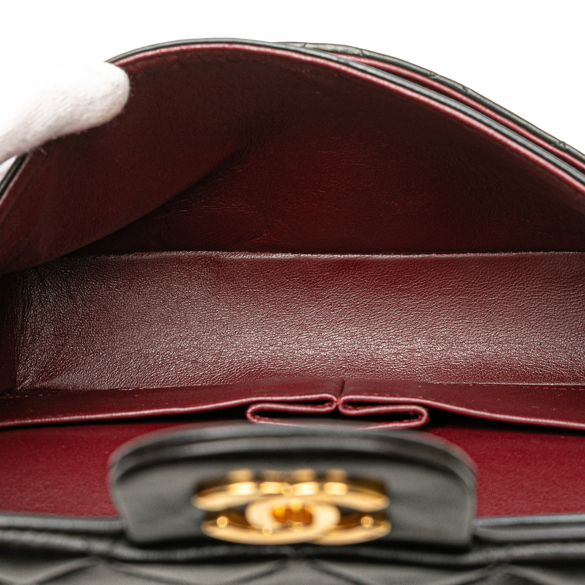 Medium Classic Lambskin Double Flap