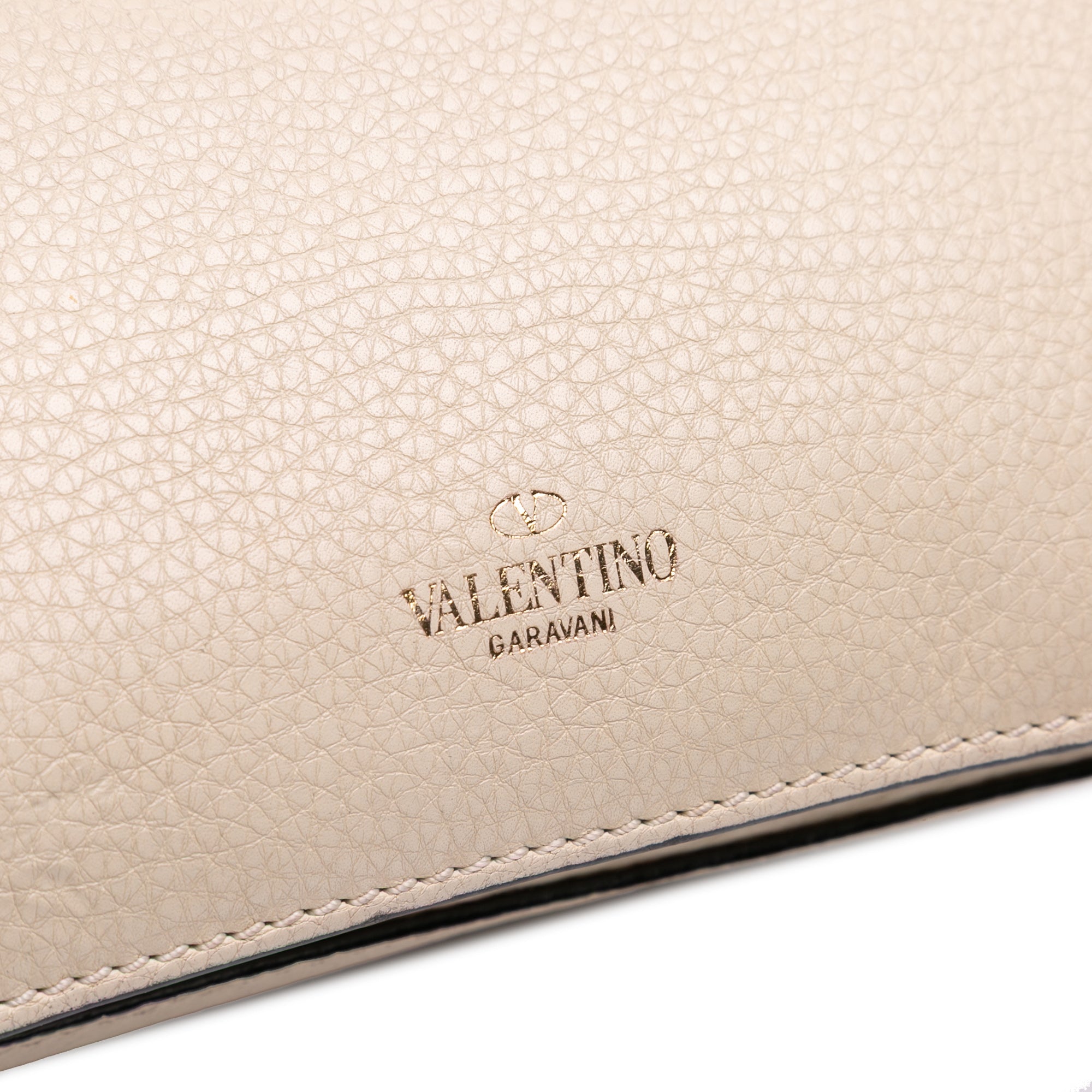 Calfskin B Rockstud Chain Shoulder Bag