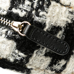 Shearling Tweed Round Clutch With Chain and Coin Purse_8