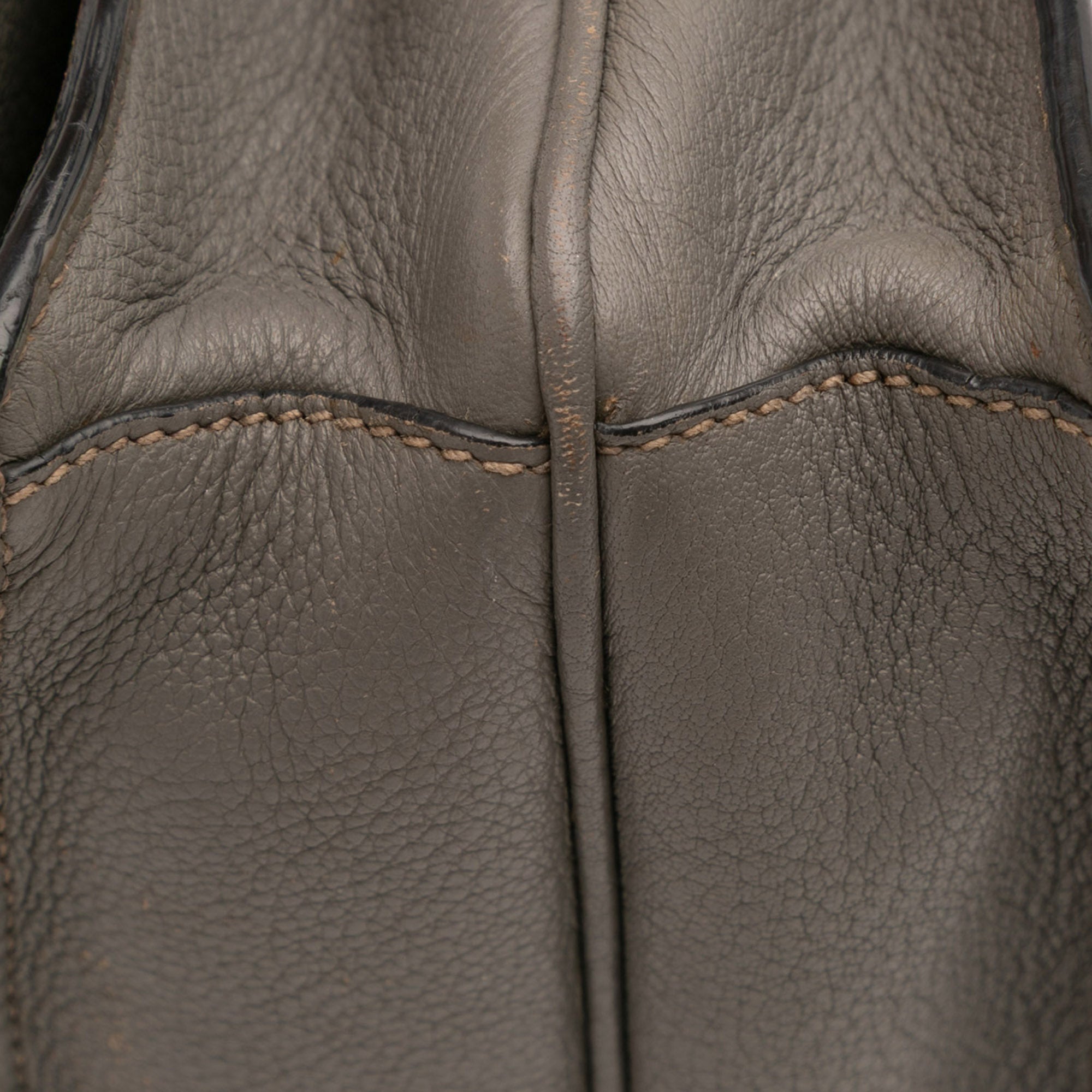 Vitello Daino Flap Crossbody