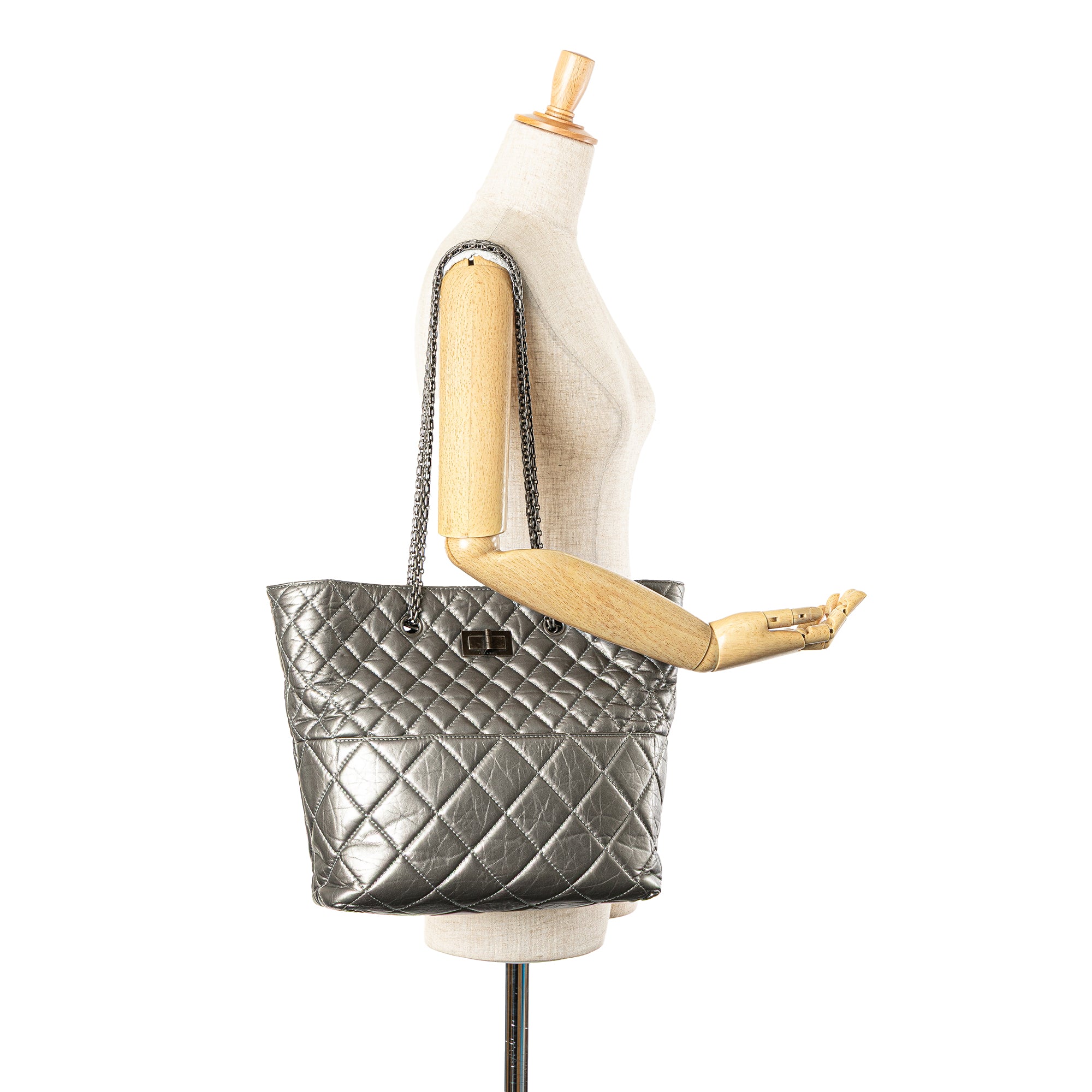 Reissue 2.55 Quilted Aged Calfskin Tote