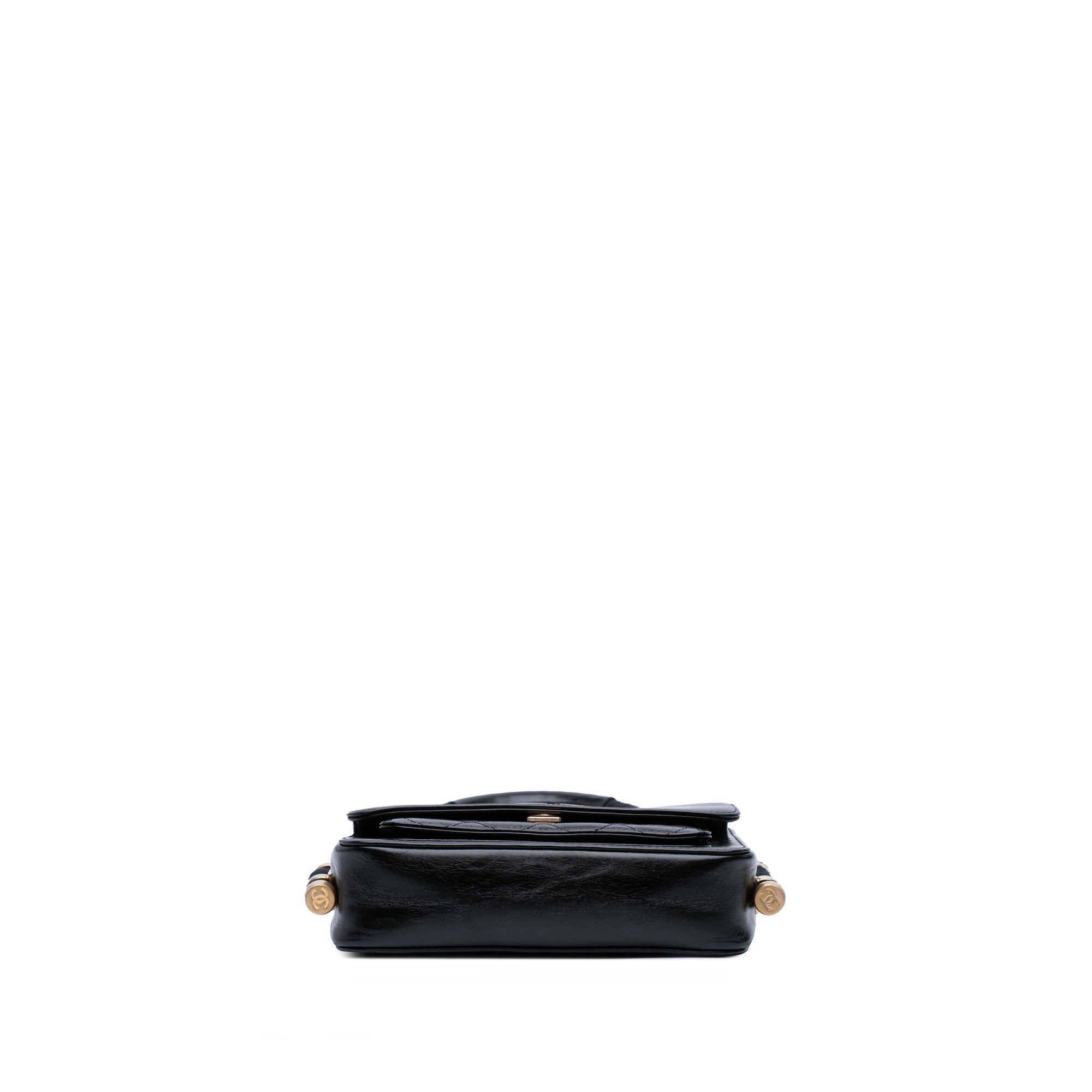 Crumpled Calfskin En Vogue Rope Flap