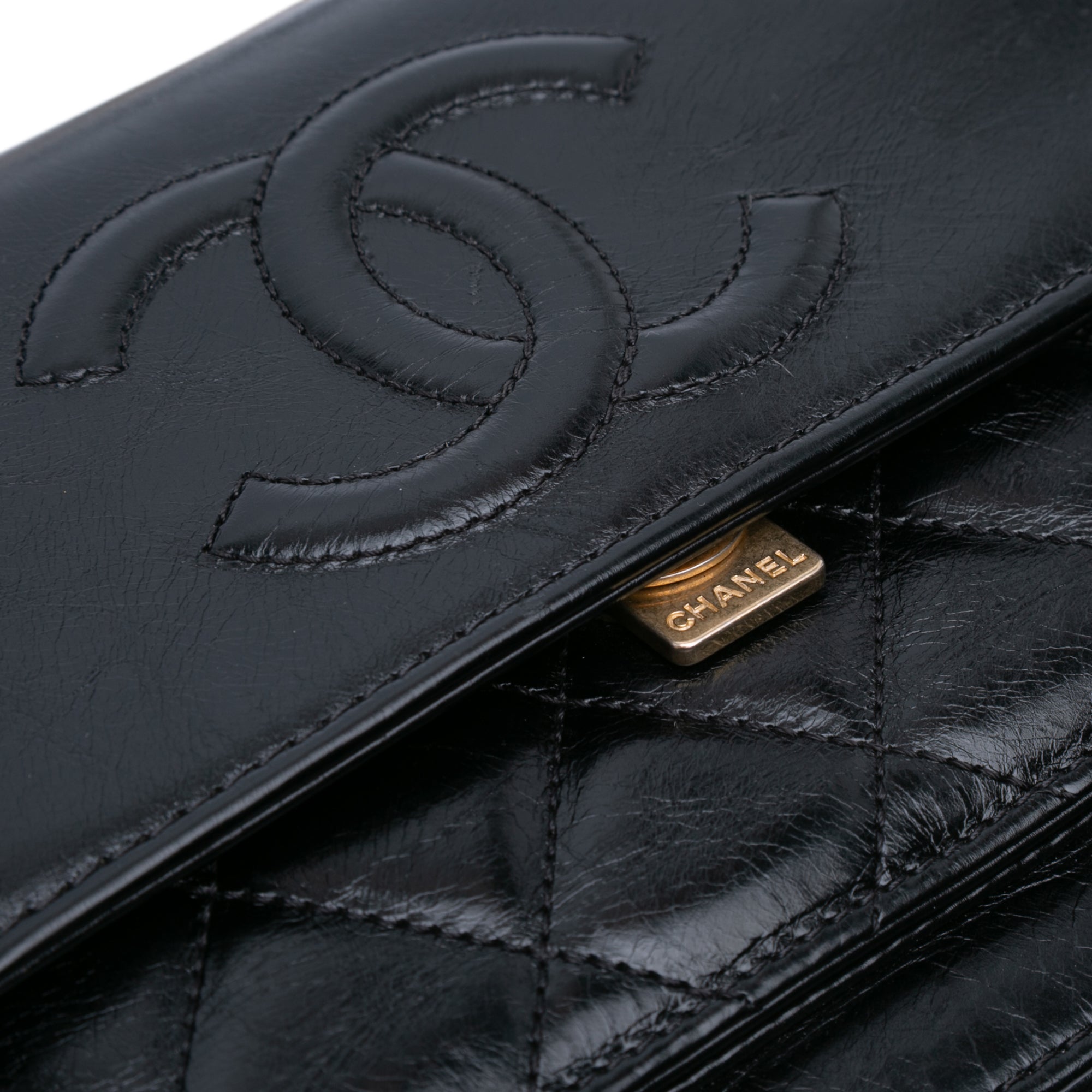 Crumpled Calfskin En Vogue Rope Flap