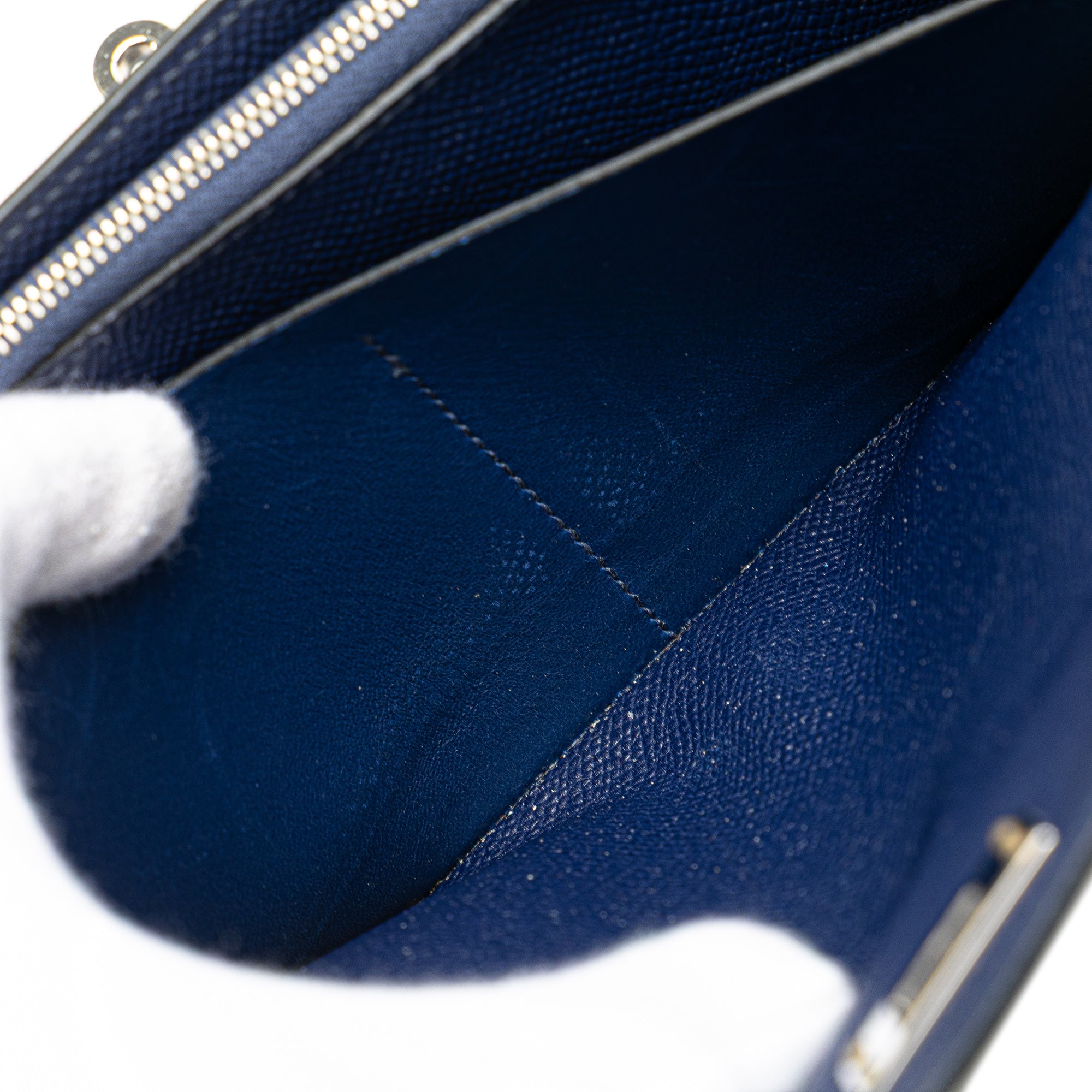 Epsom Kelly Longue Wallet