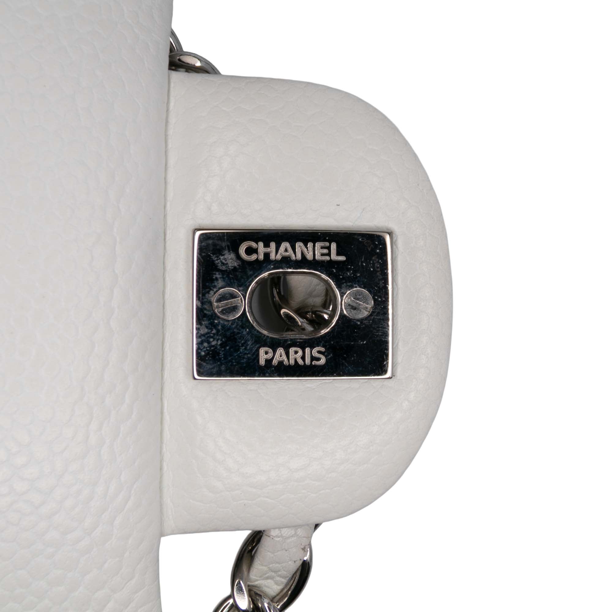 Medium Classic Caviar Double Flap
