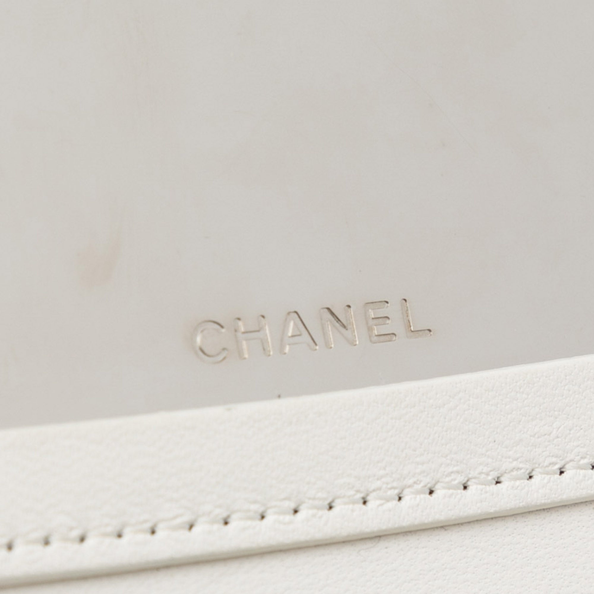 Elegant Chain Vanity Case_8