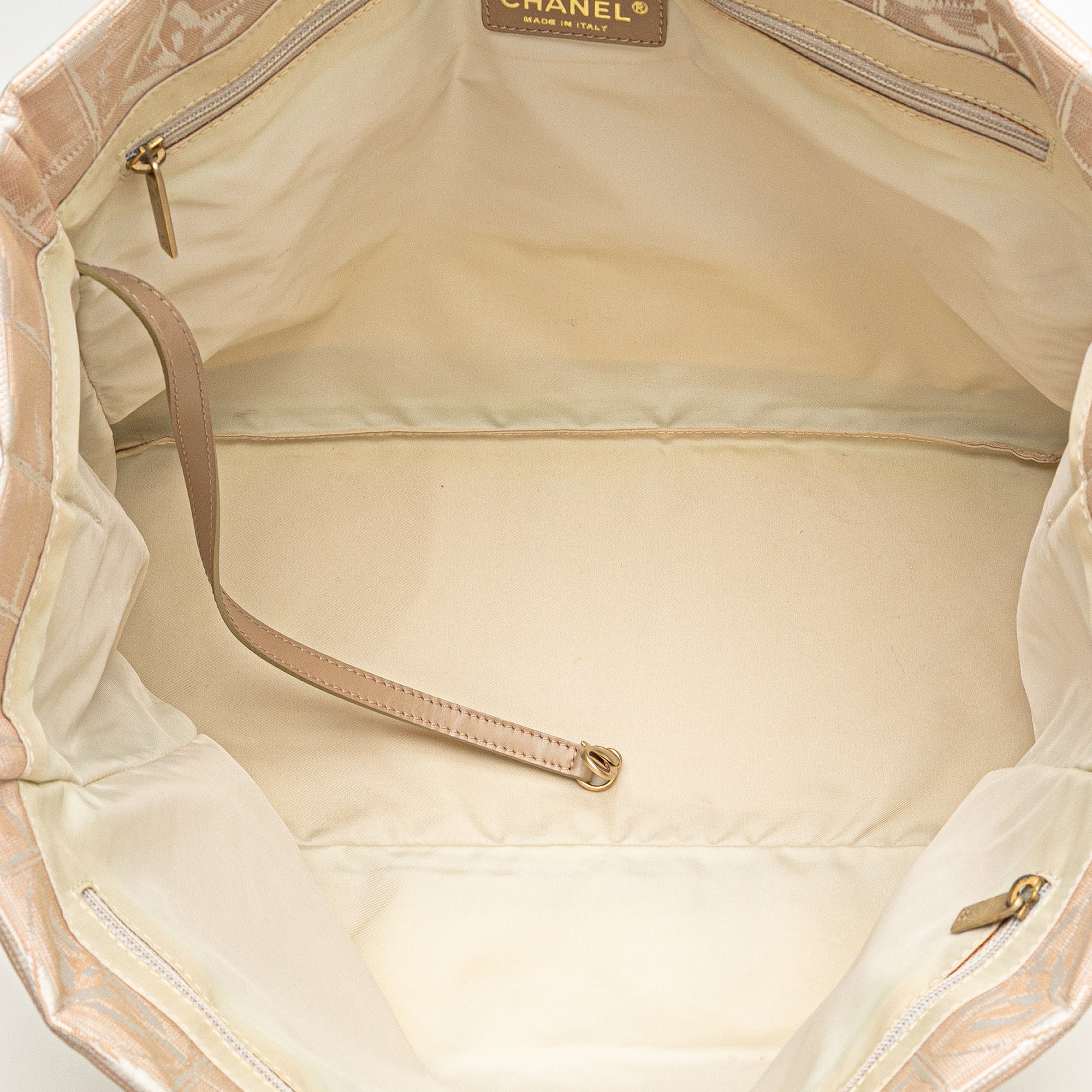 New Travel Line Nylon Tote