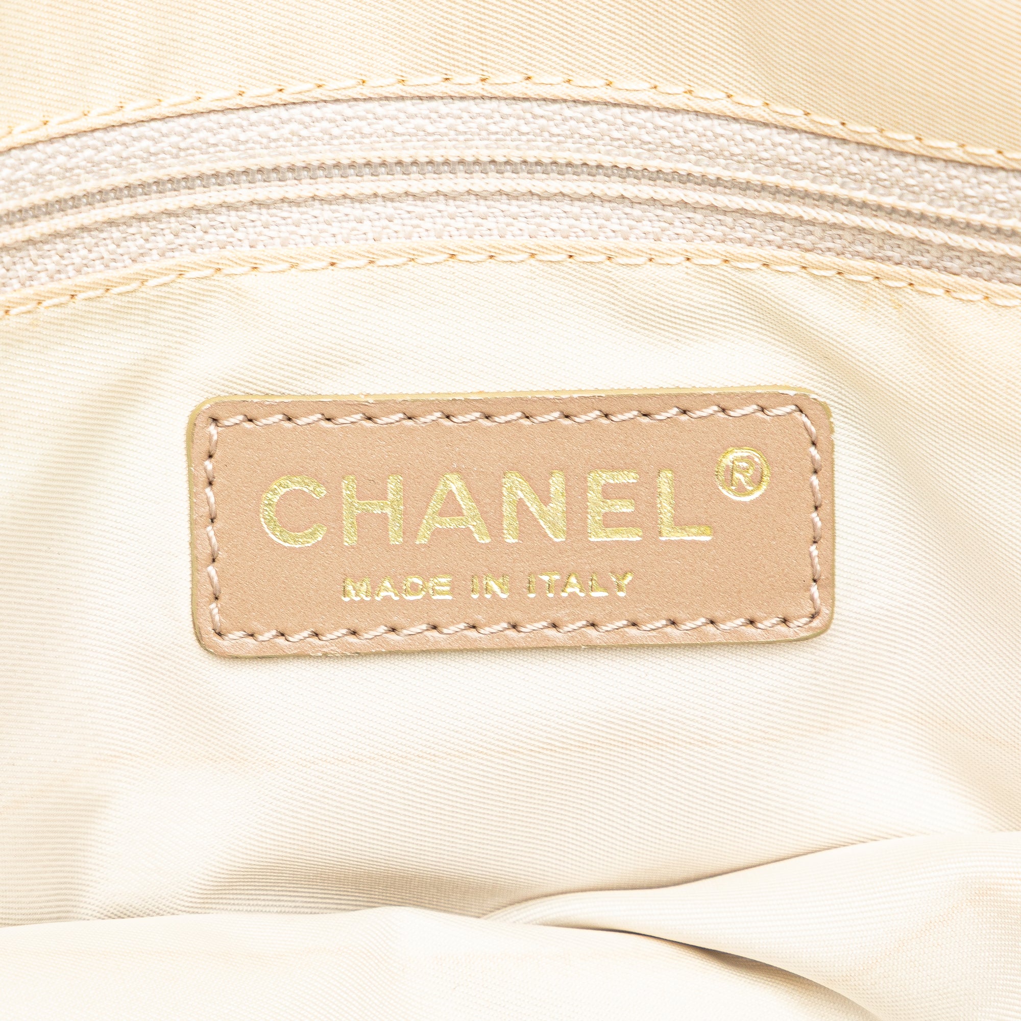 New Travel Line Nylon Tote