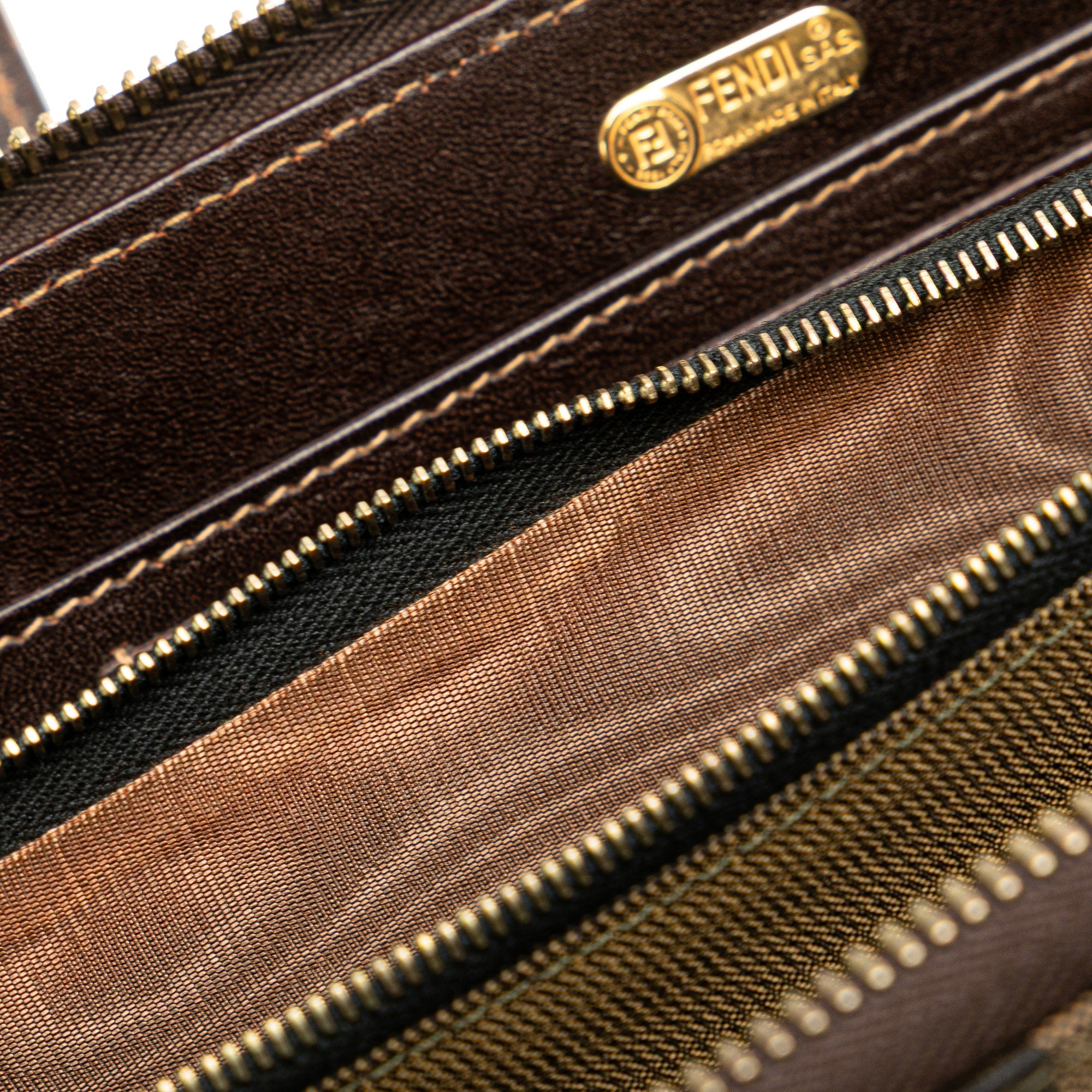 Zucca Canvas Top Handle Wallet
